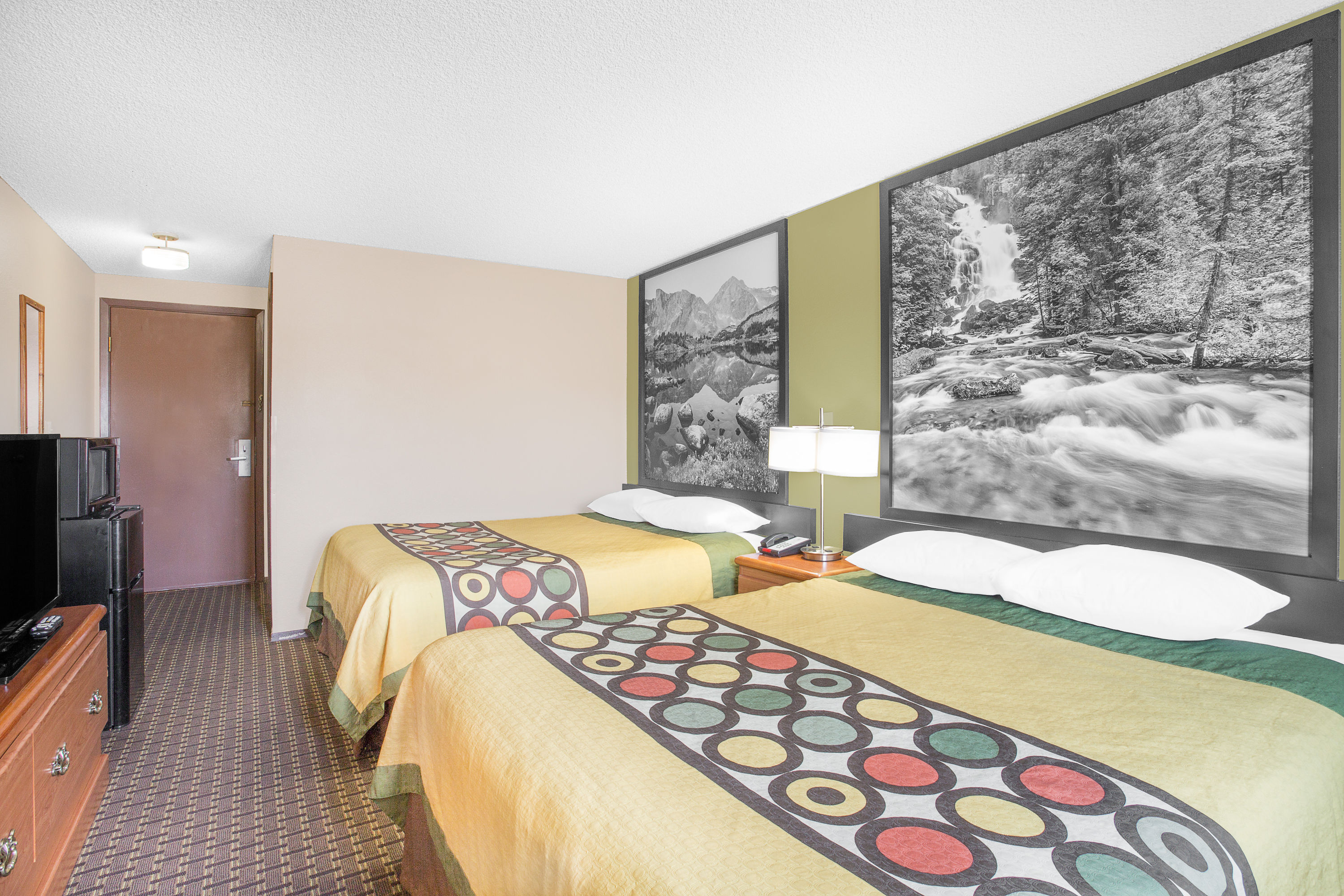 Guest room at the Super 8 by Wyndham Riverton in Riverton, Wyoming