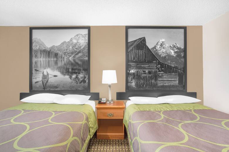 Guest room at the Super 8 Riverton in Riverton, Wyoming