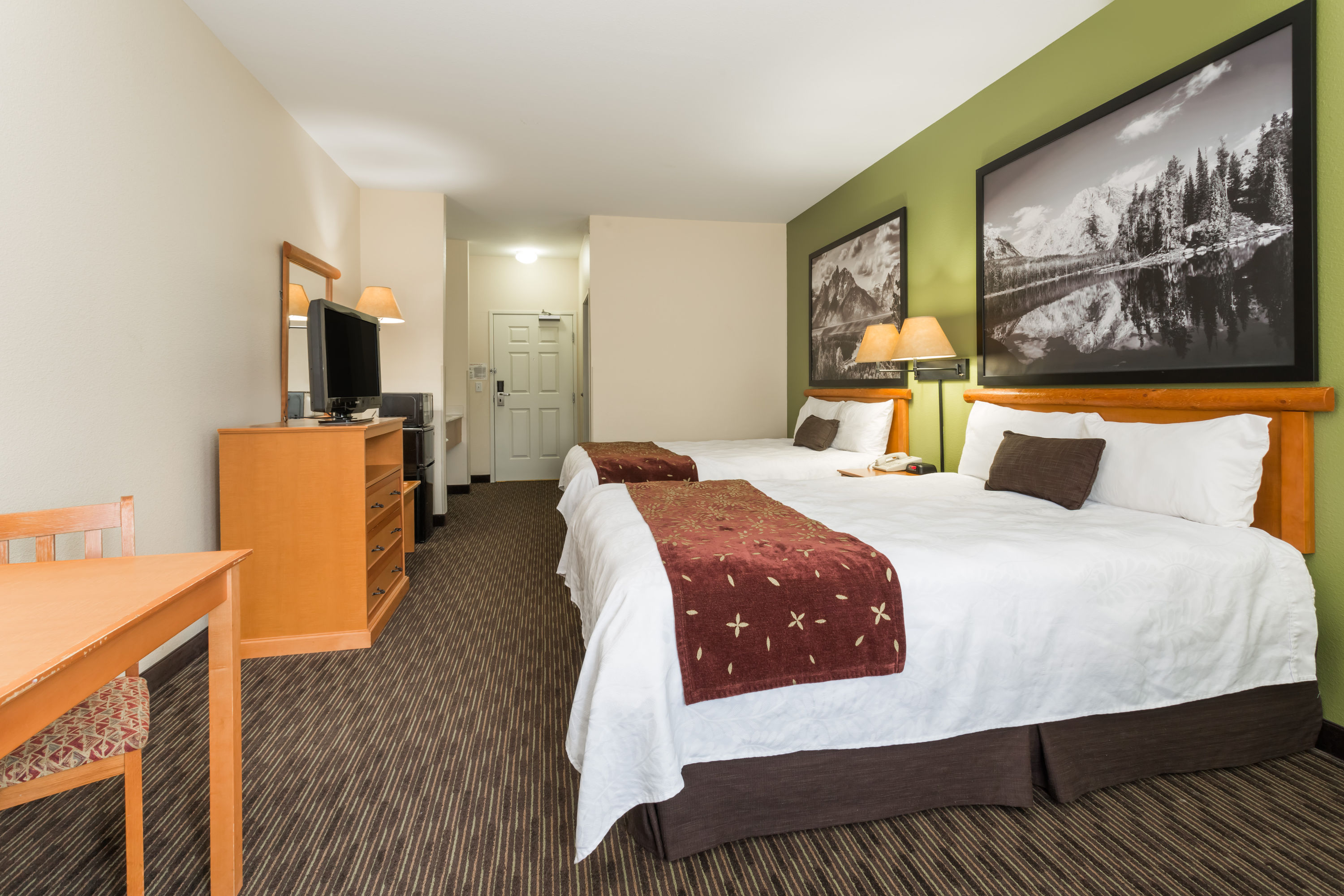Super 8 by Wyndham Wheatland Wyoming suite in Wheatland, Wyoming