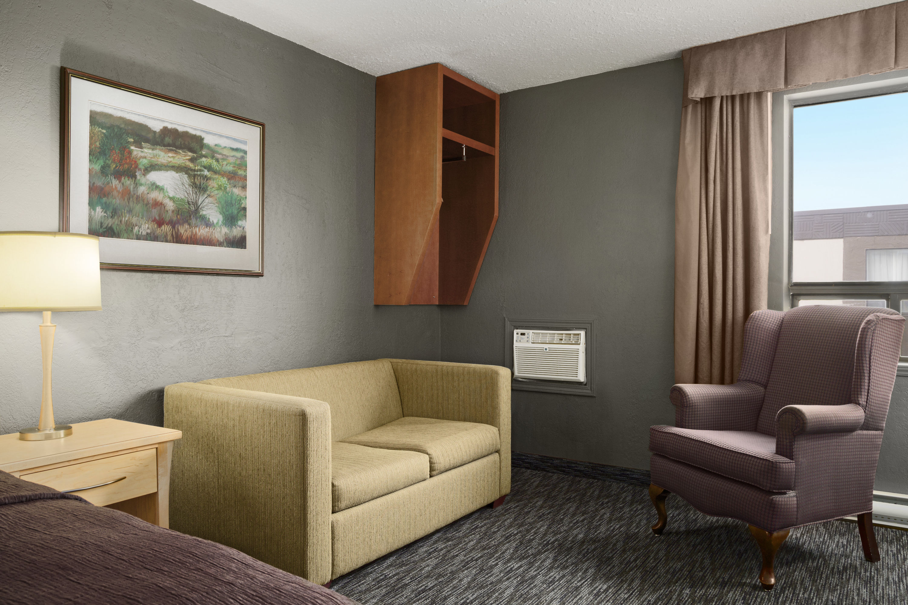 Travelodge by Wyndham Edmonton West Edmonton AB Hotels