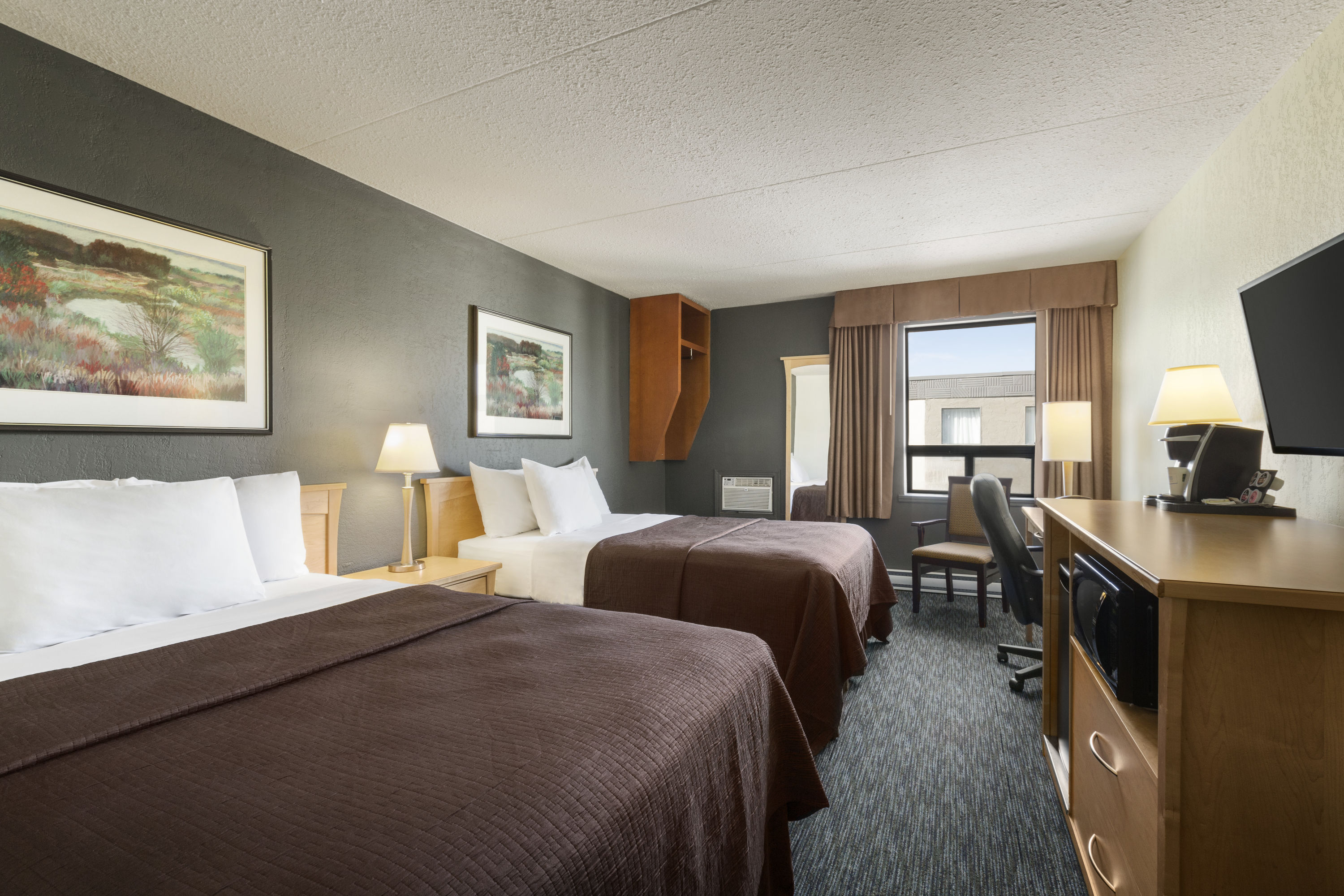 Travelodge by Wyndham Edmonton West Edmonton AB Hotels