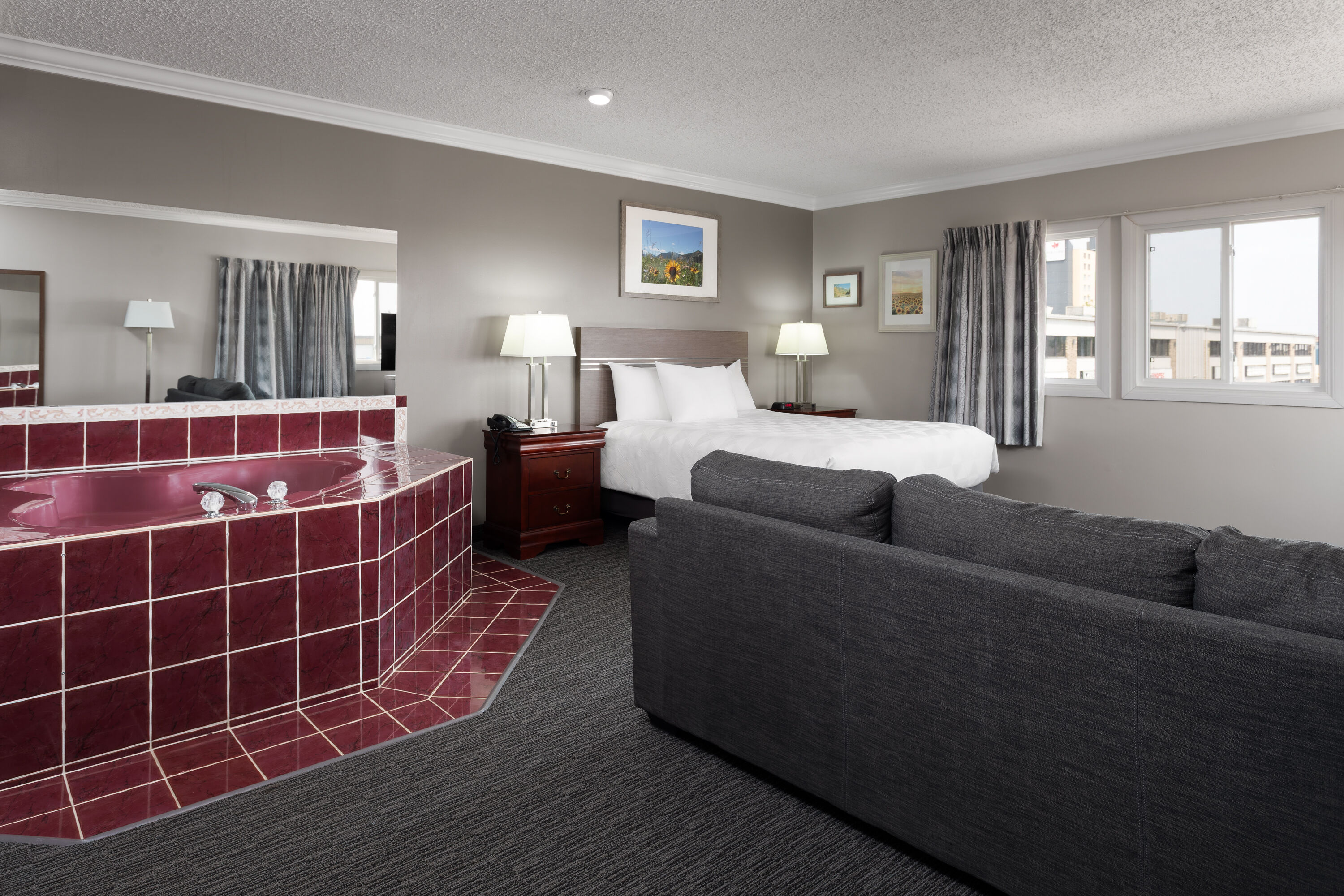 Travelodge by Wyndham Grande Prairie hot tub suite in Grande Prairie, Alberta