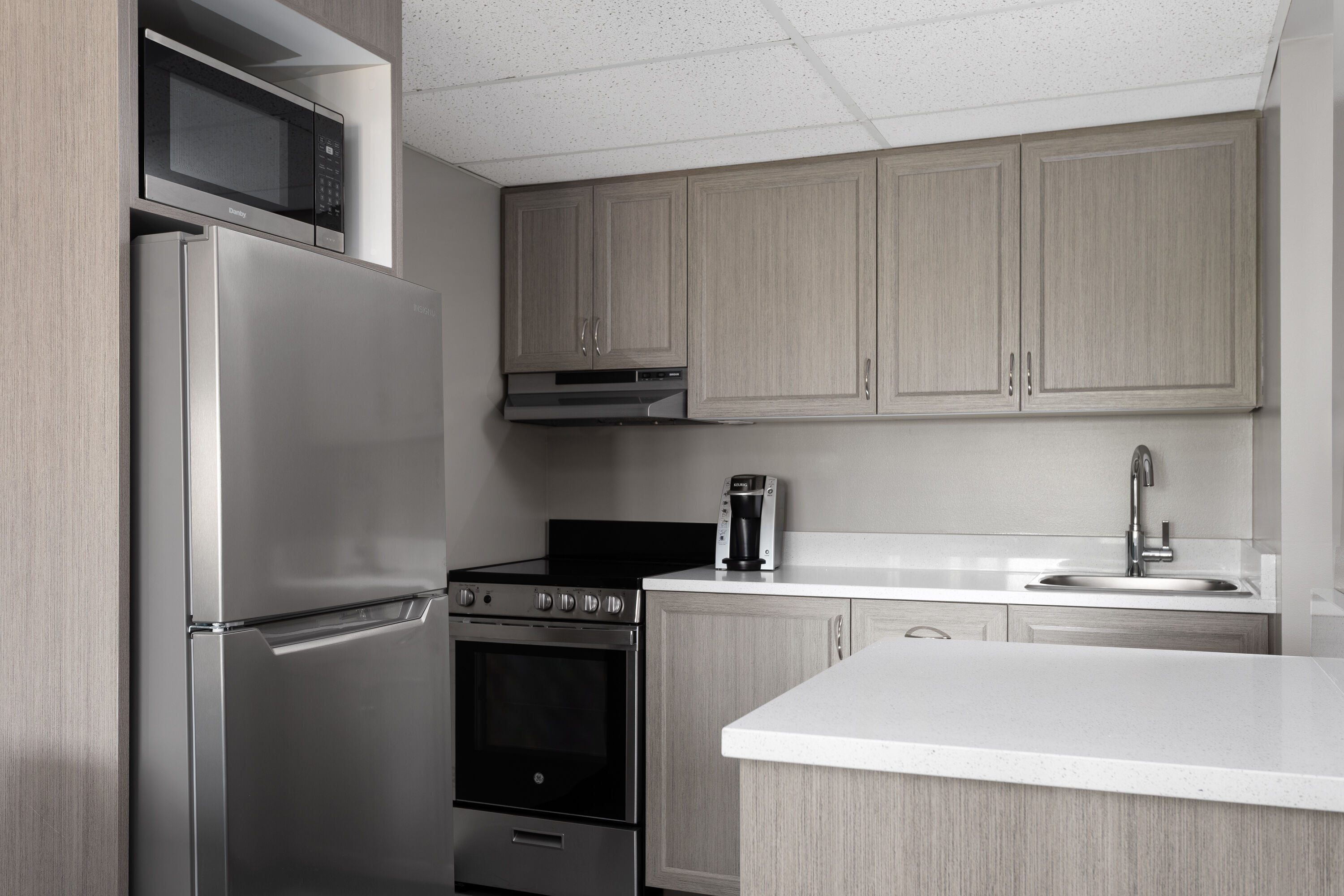 Travelodge by Wyndham Grande Prairie hot tub suite in Grande Prairie, Alberta