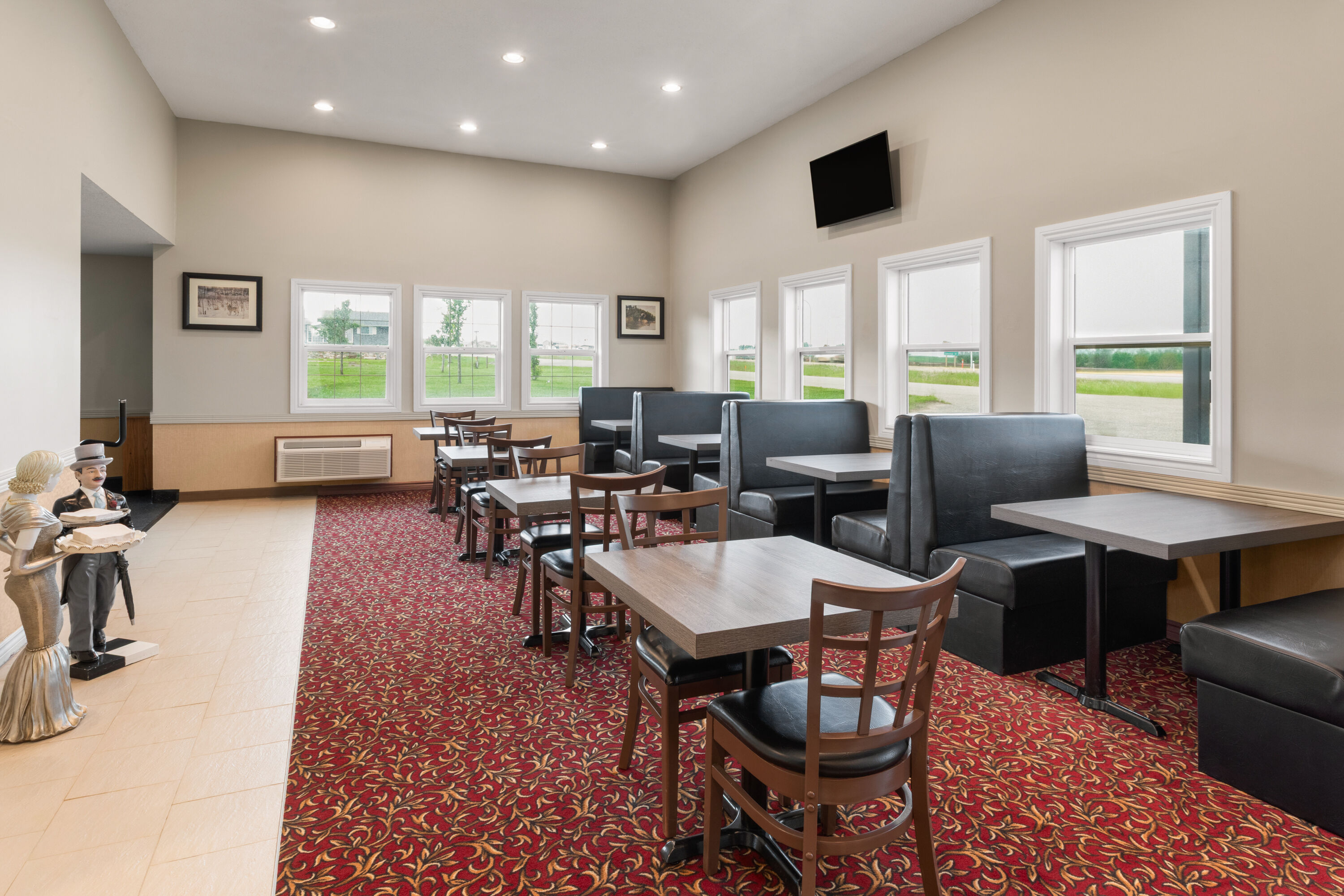 Free breakfast at Travelodge by Wyndham Valleyview AB in Valleyview, Alberta