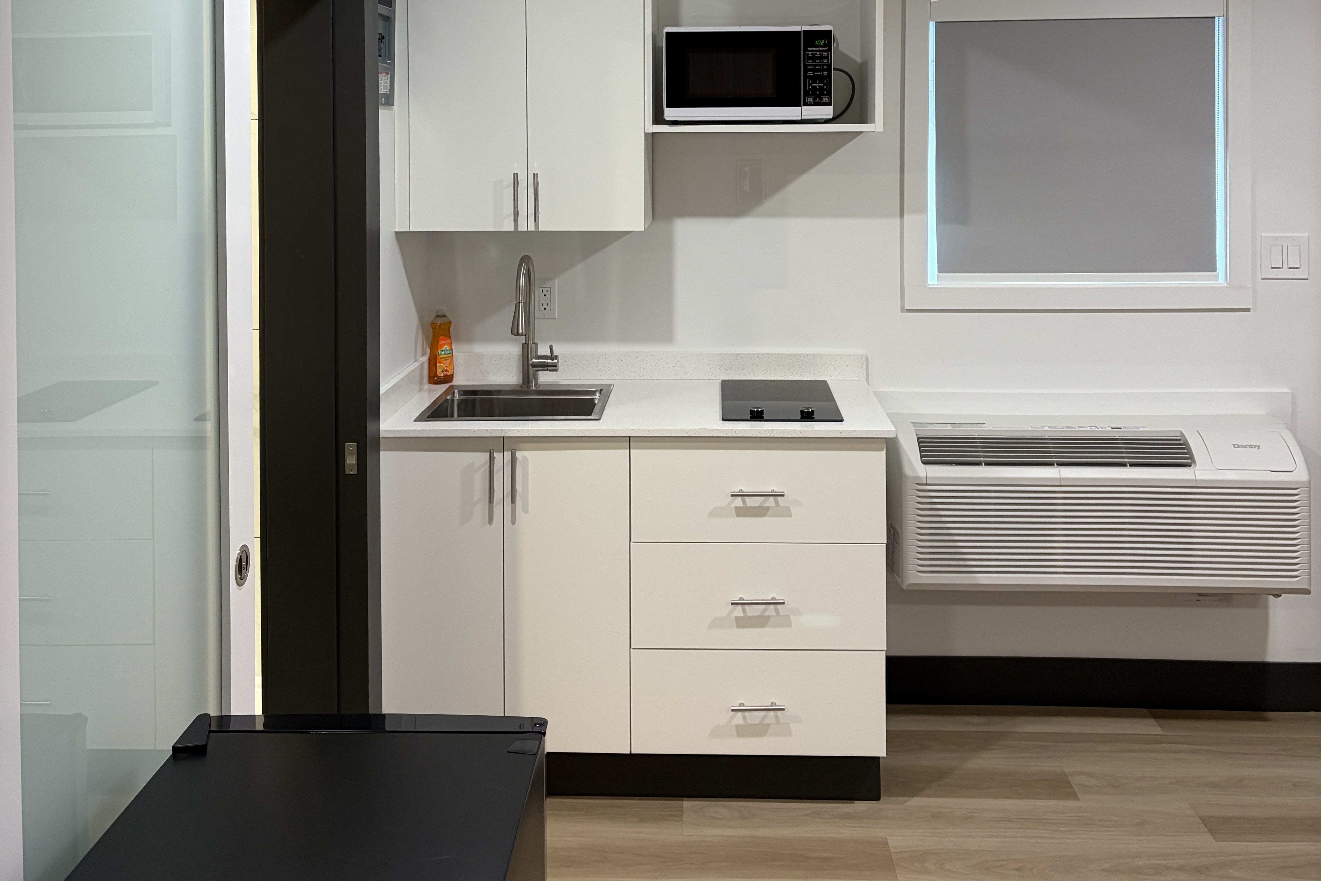 Guest room at the Travelodge by Wyndham Langley in Langley, British Columbia