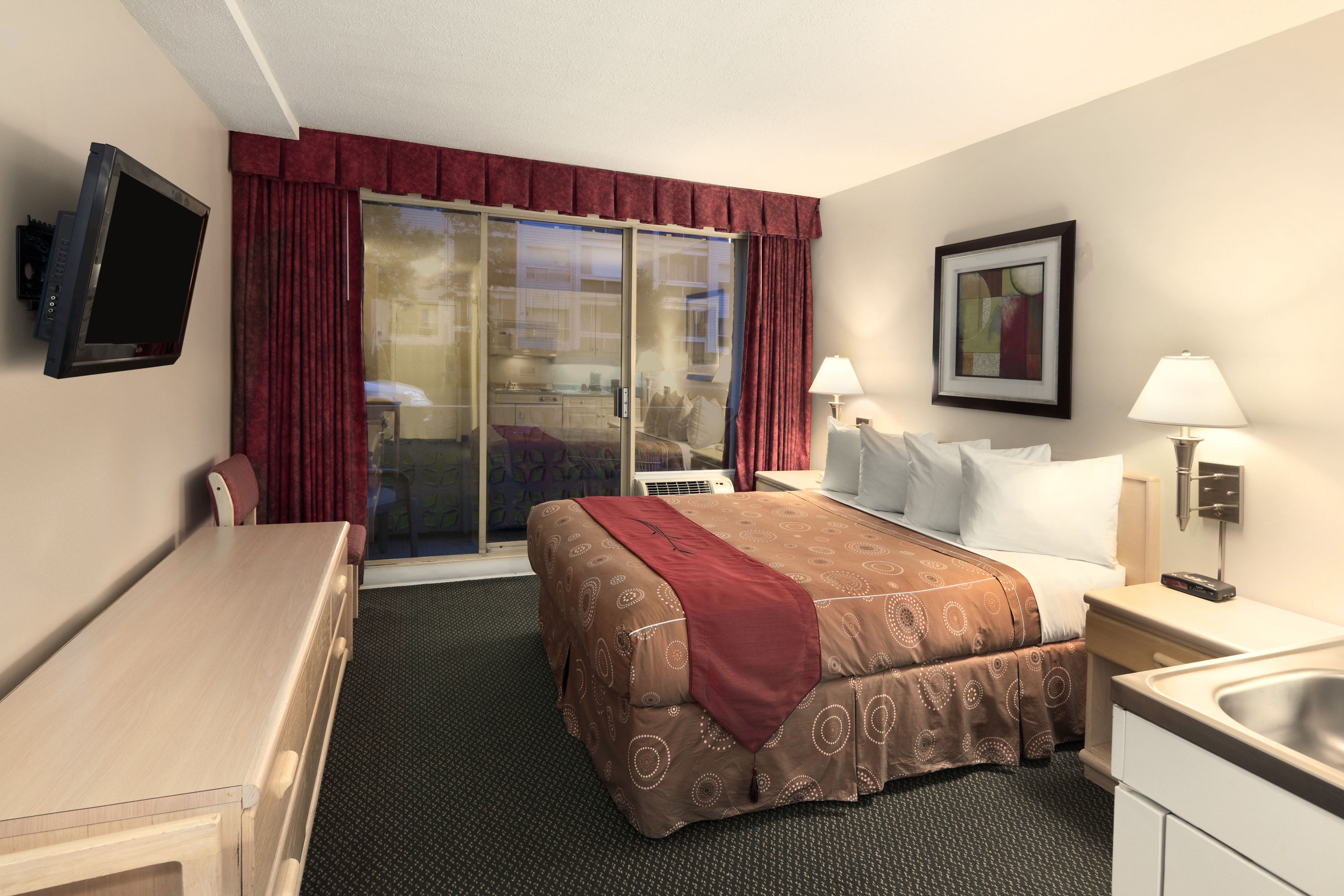 Travelodge by Wyndham Nanaimo Nanaimo, BC Hotels