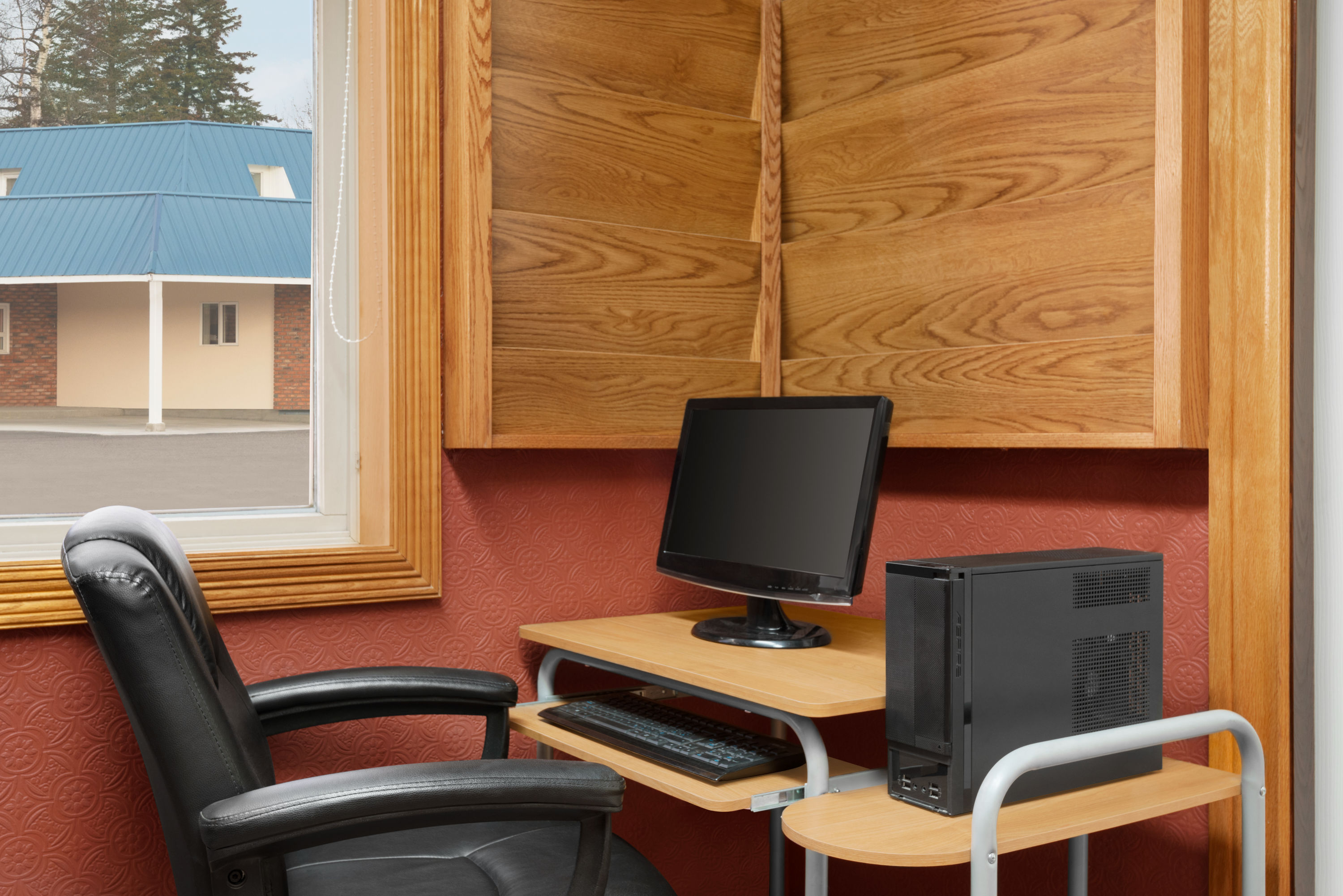 Travelodge by Wyndham Quesnel business center in Quesnel, British Columbia