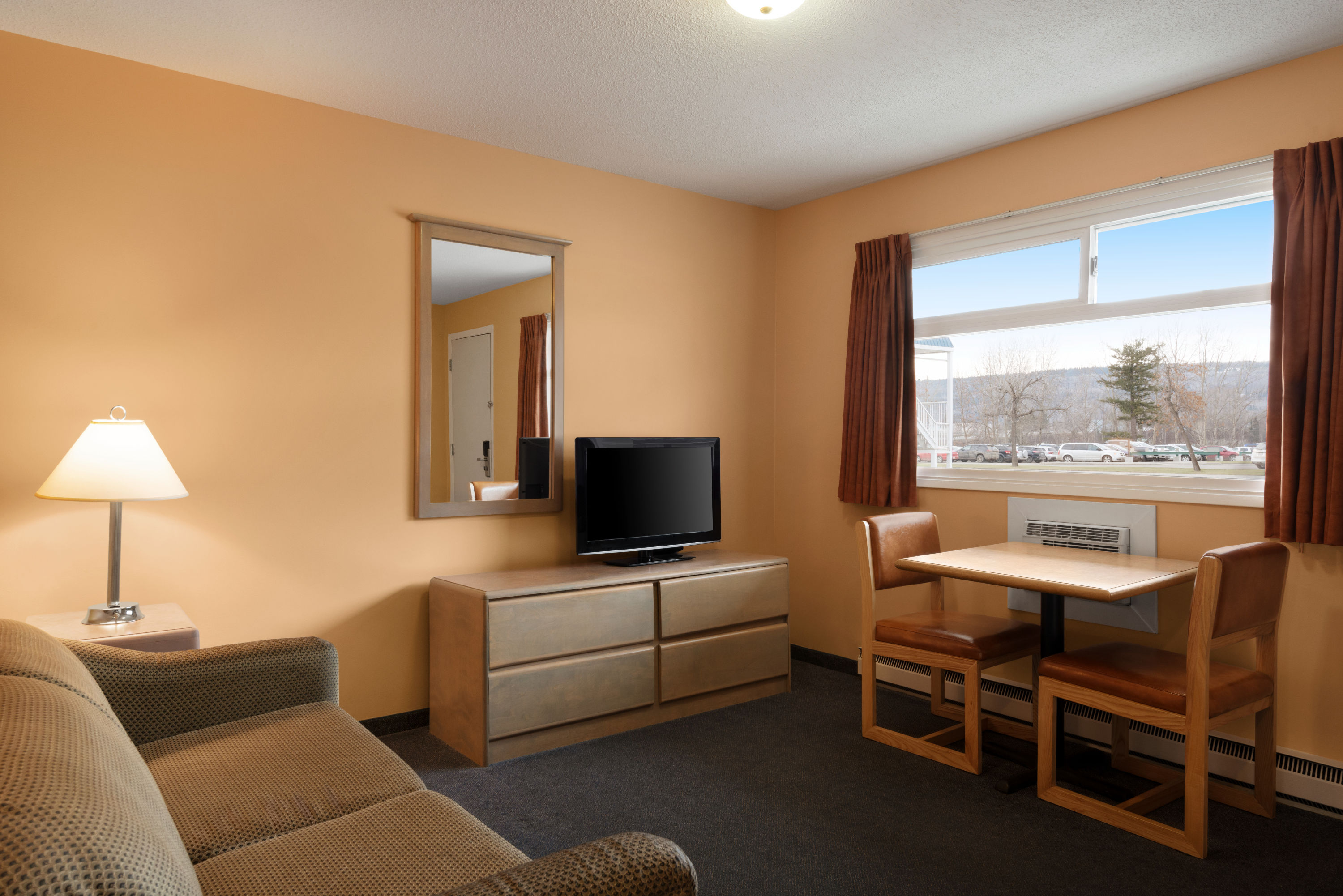 Travelodge by Wyndham Quesnel suite kitchen in Quesnel, British Columbia