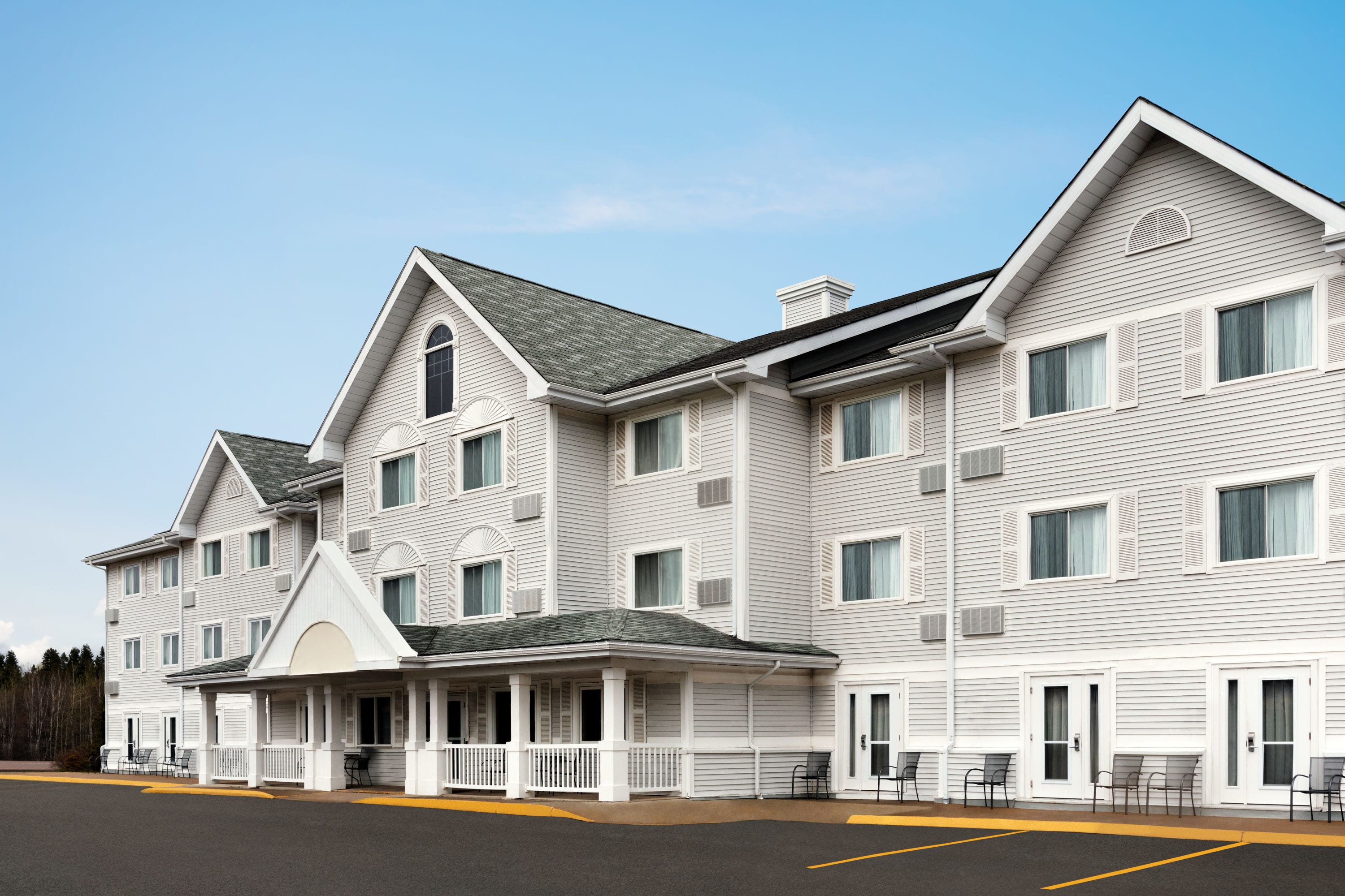 Travelodge Suites by Wyndham Moncton Moncton, NB Hotels