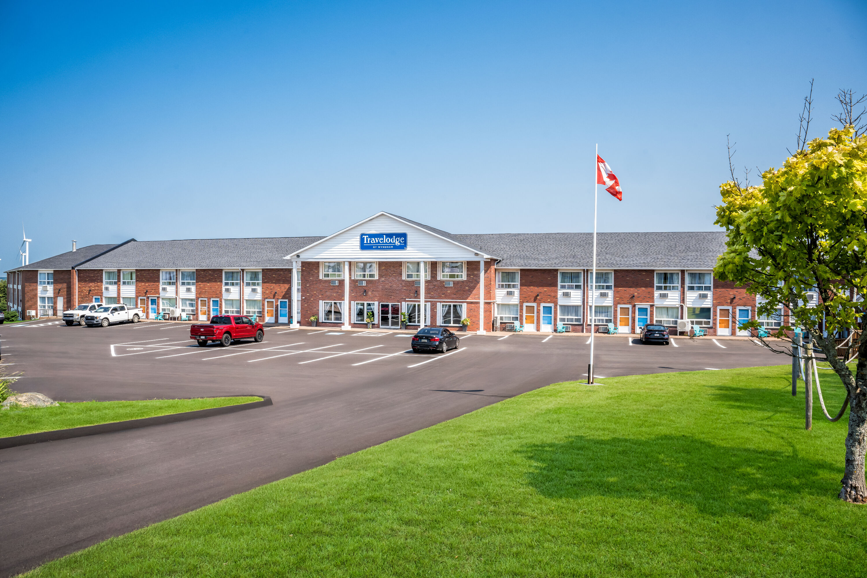 Exterior Day Image of Travelodge by Wyndham Amherst hotel in Amherst, Nova Scotia