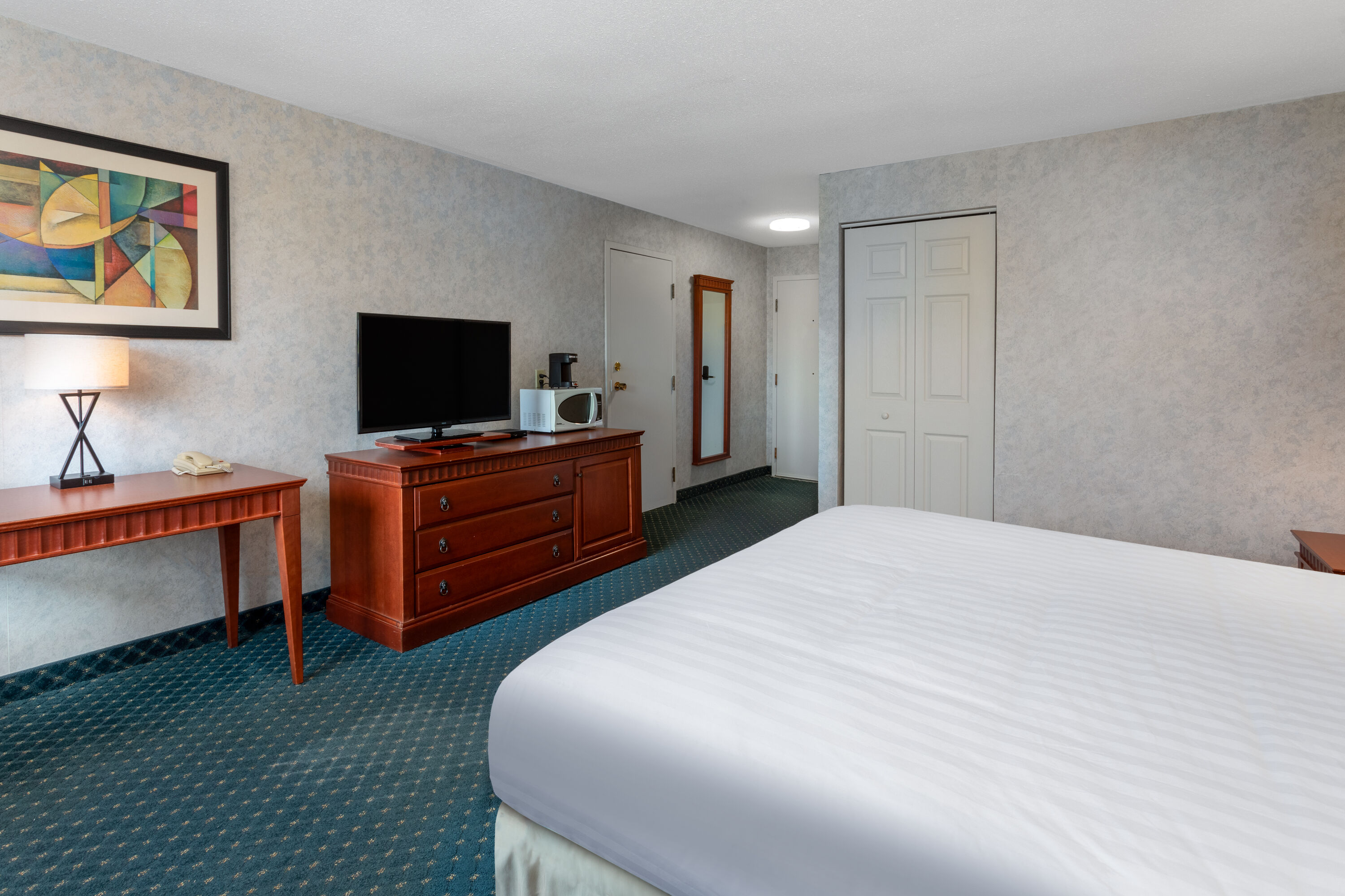 Guest room at the Travelodge by Wyndham Amherst in Amherst, Nova Scotia