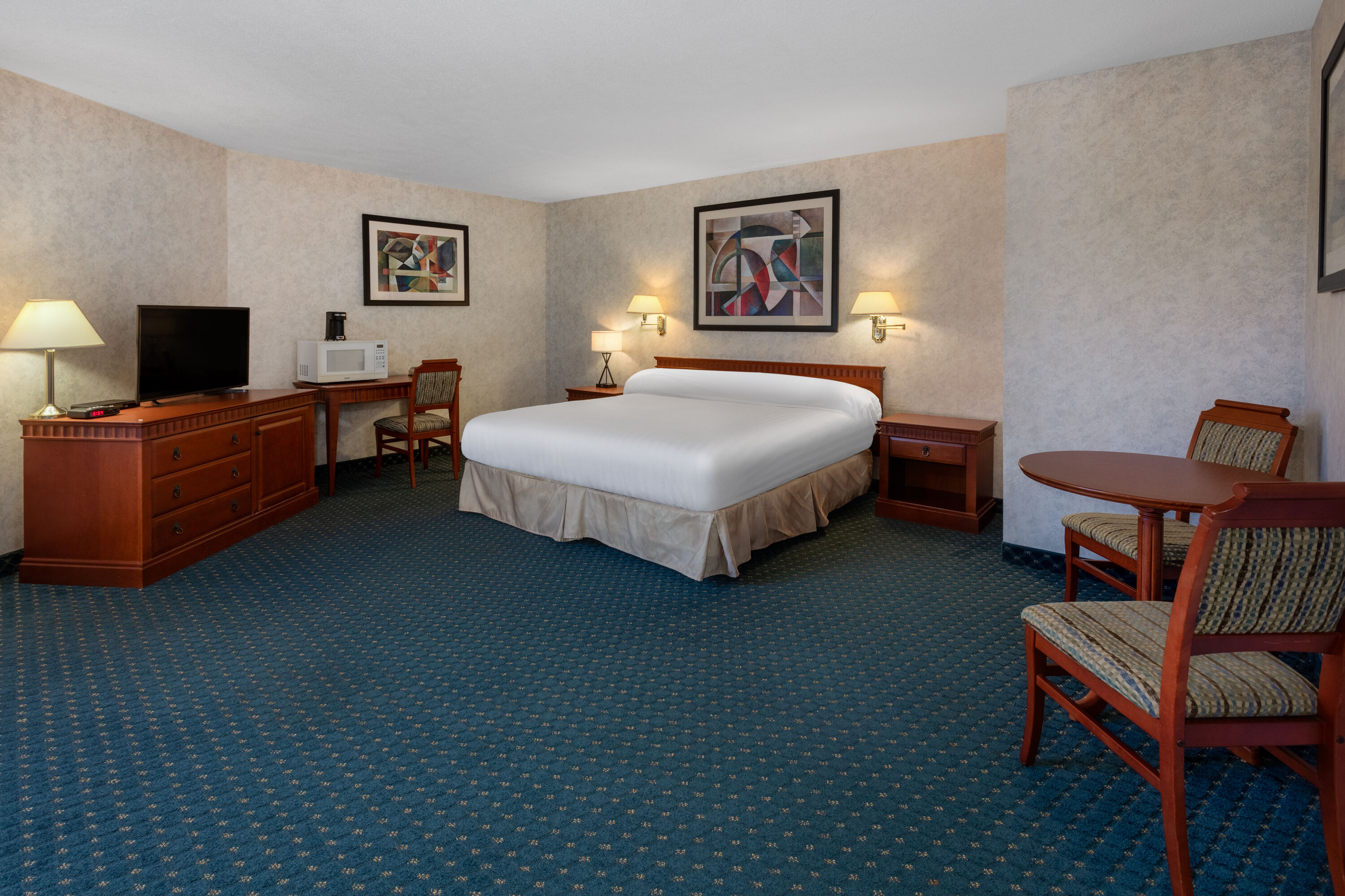 Guest room at the Travelodge by Wyndham Amherst in Amherst, Nova Scotia