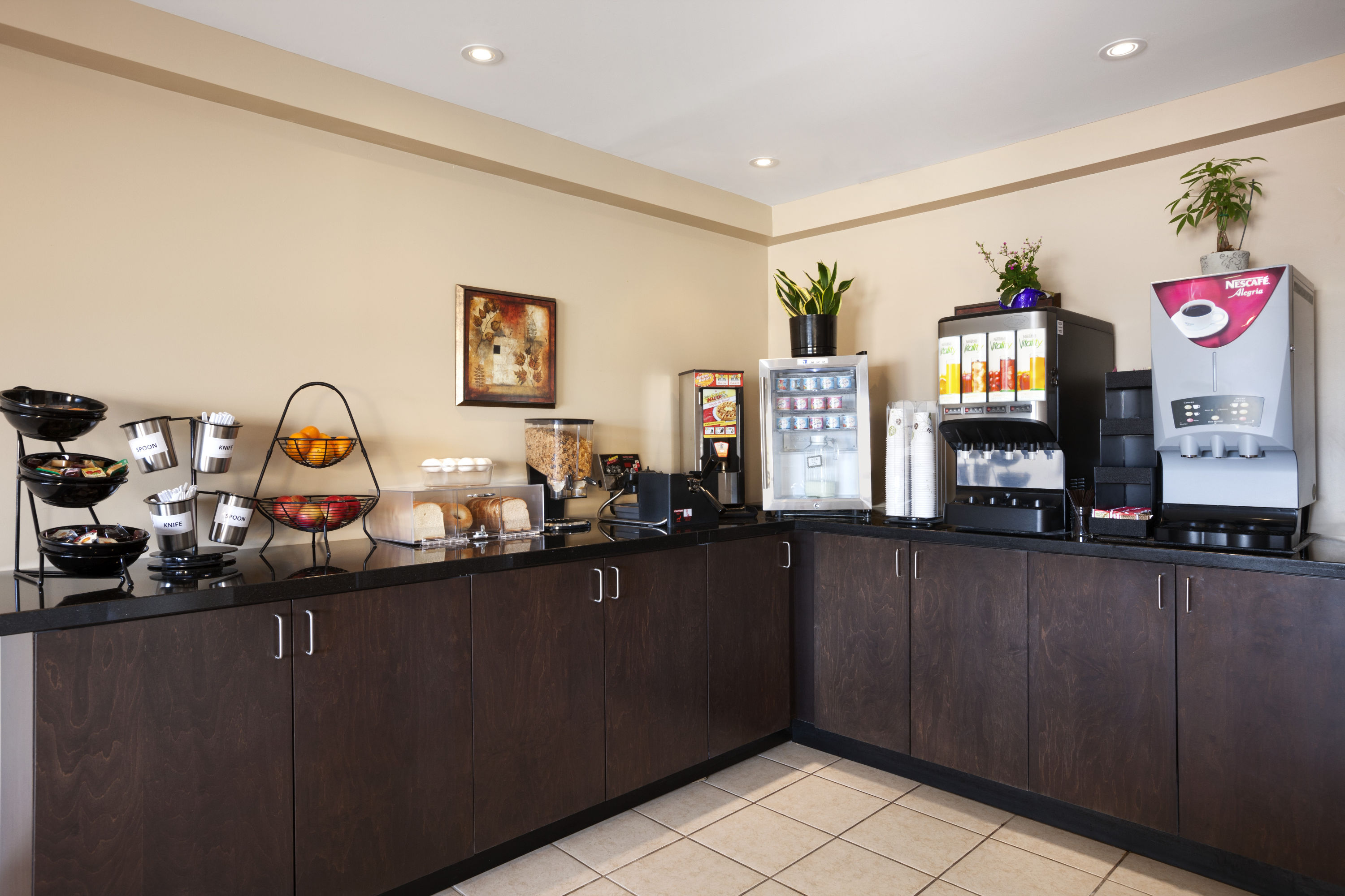 Travelodge By Wyndham Kapuskasing Kapuskasing On Hotels