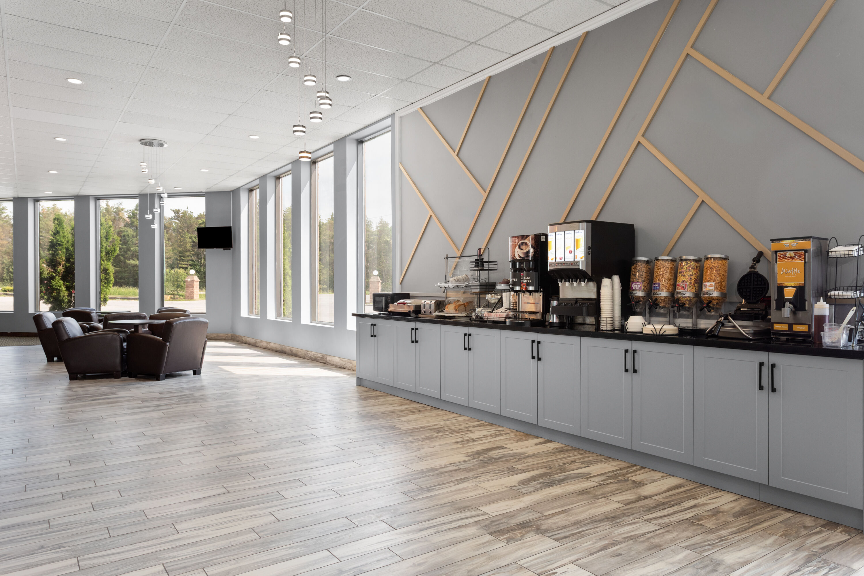 Free breakfast at Travelodge by Wyndham Lindsay in Lindsay, Ontario