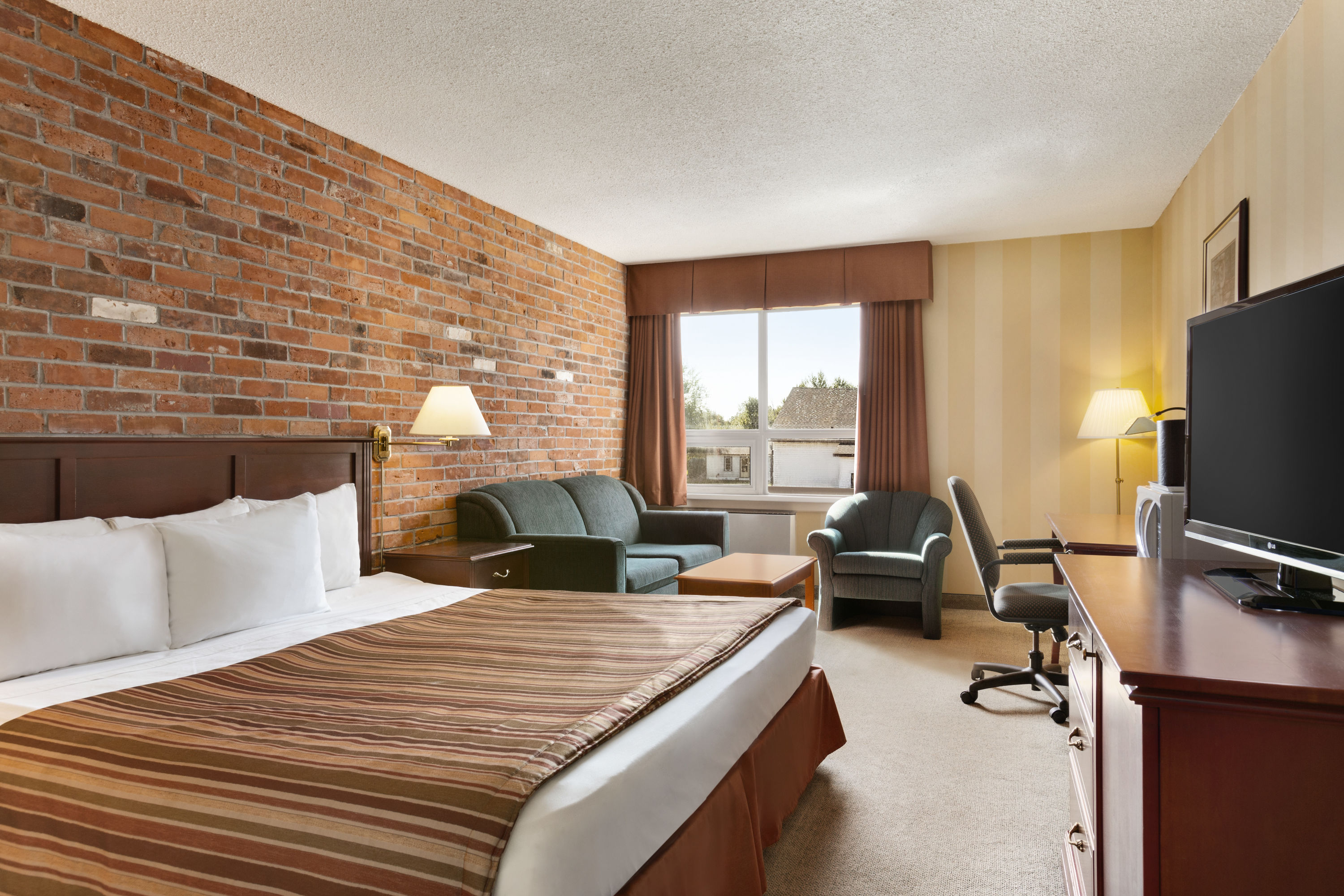 Travelodge Wyndham North Bay North Bay  Hotels