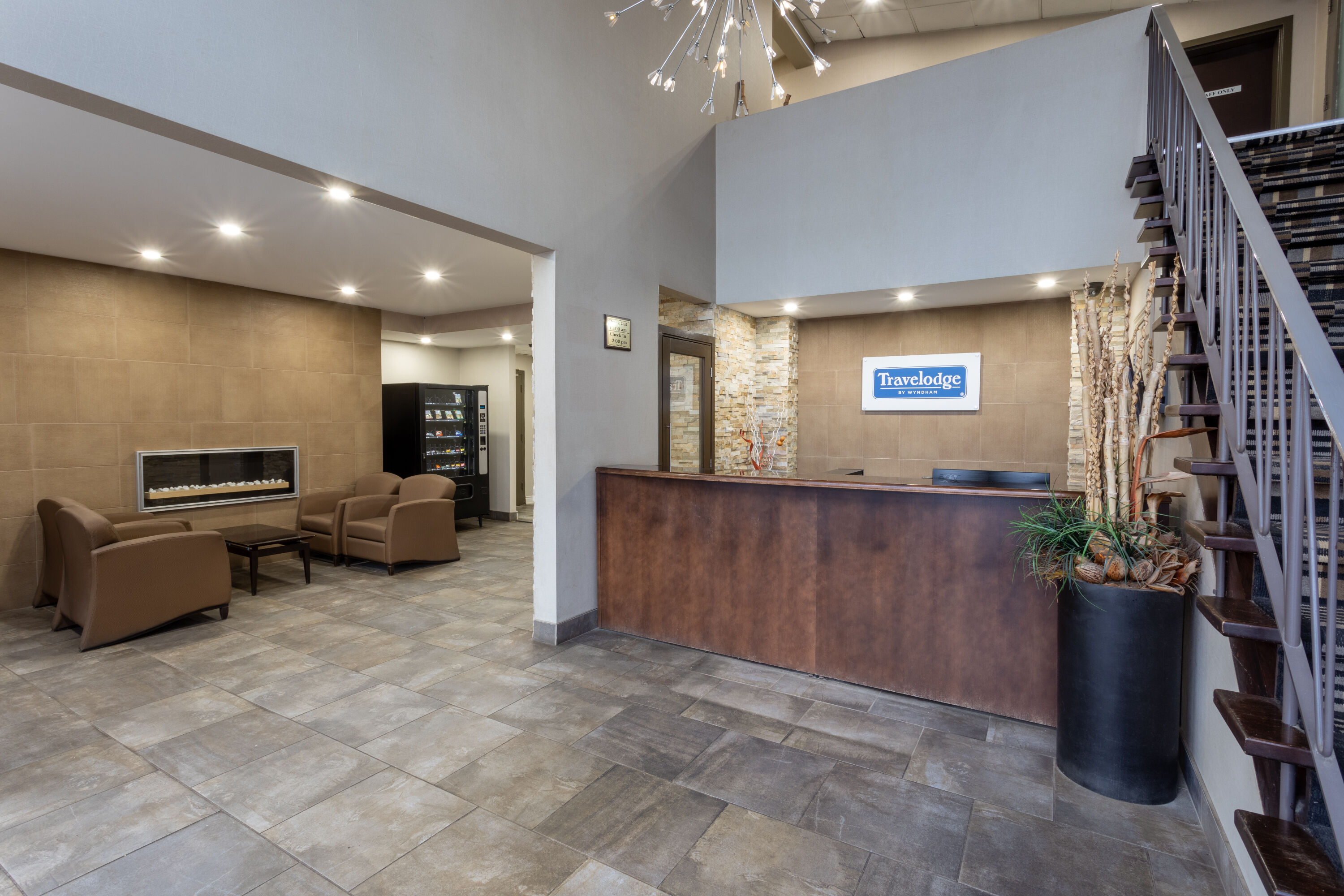 Travelodge by Wyndham Sarnia reception in Sarnia, Ontario