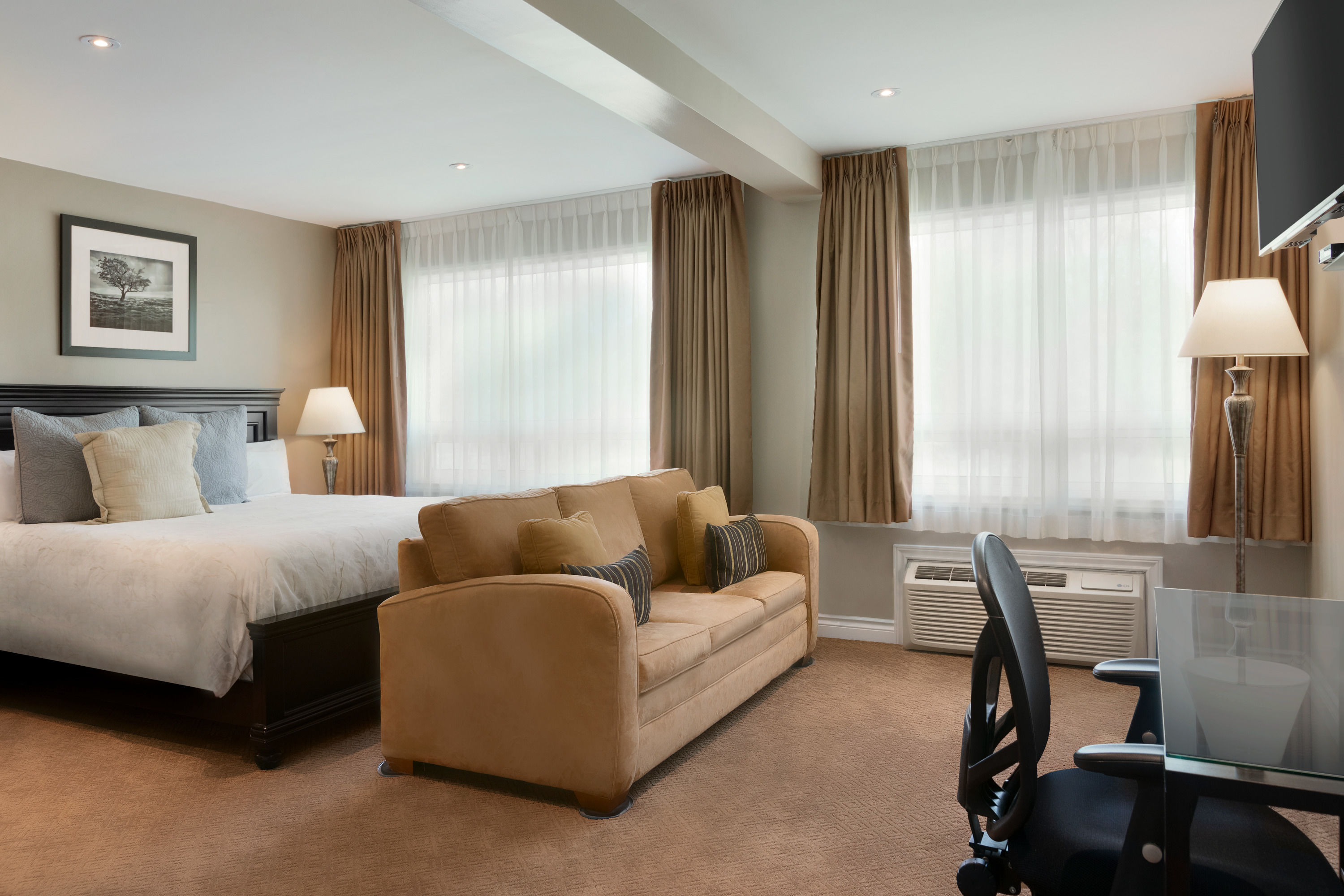 Travelodge by Wyndham Simcoe Simcoe, ON Hotels