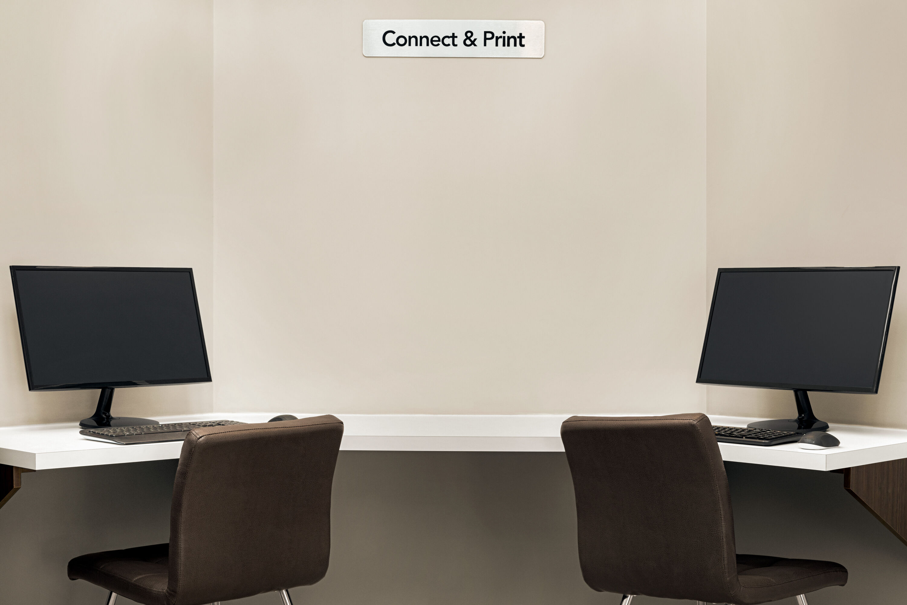 Travelodge by Wyndham Timmins business center in Timmins, Ontario