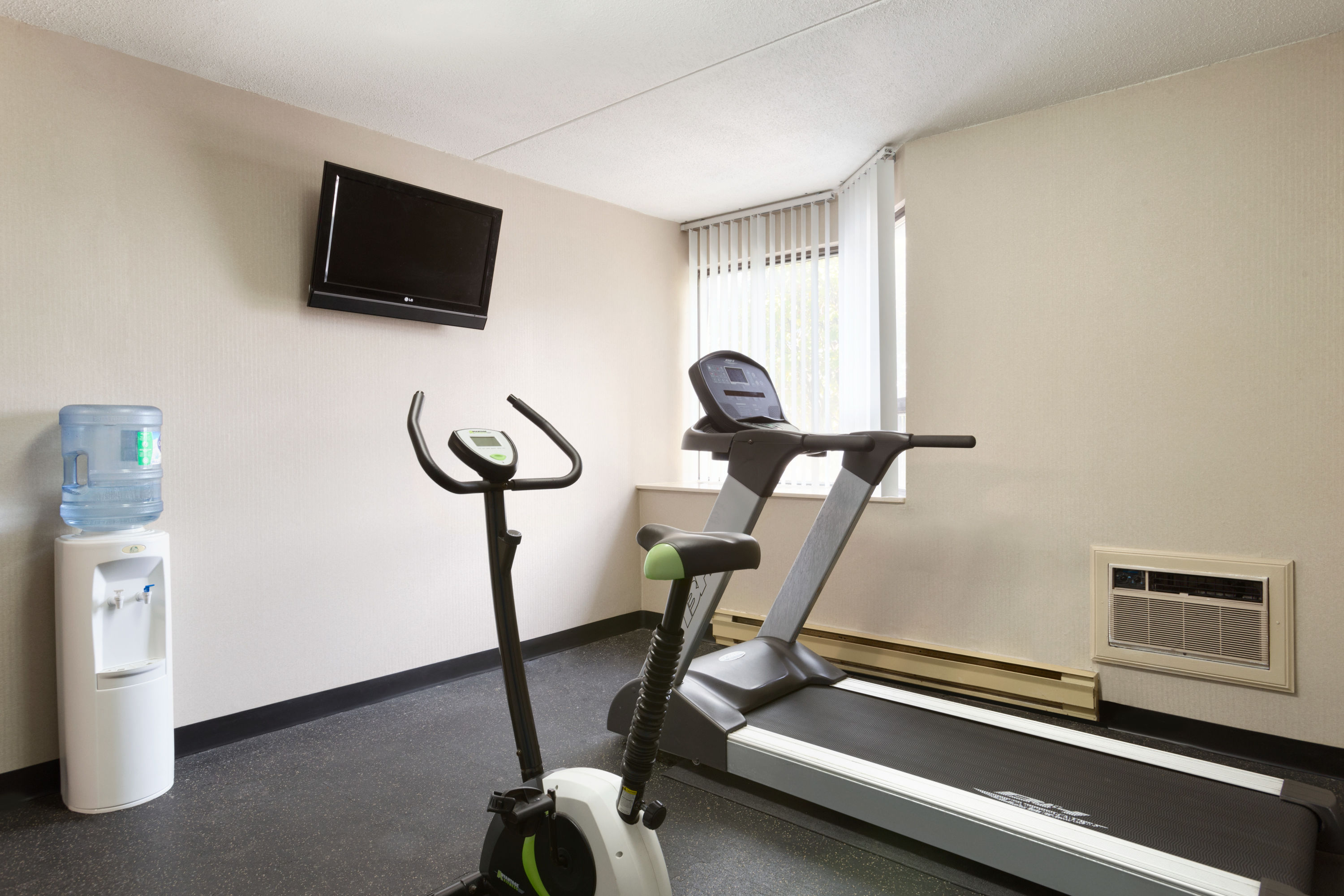 Health club at Travelodge by Wyndham Toronto East in Toronto, Ontario