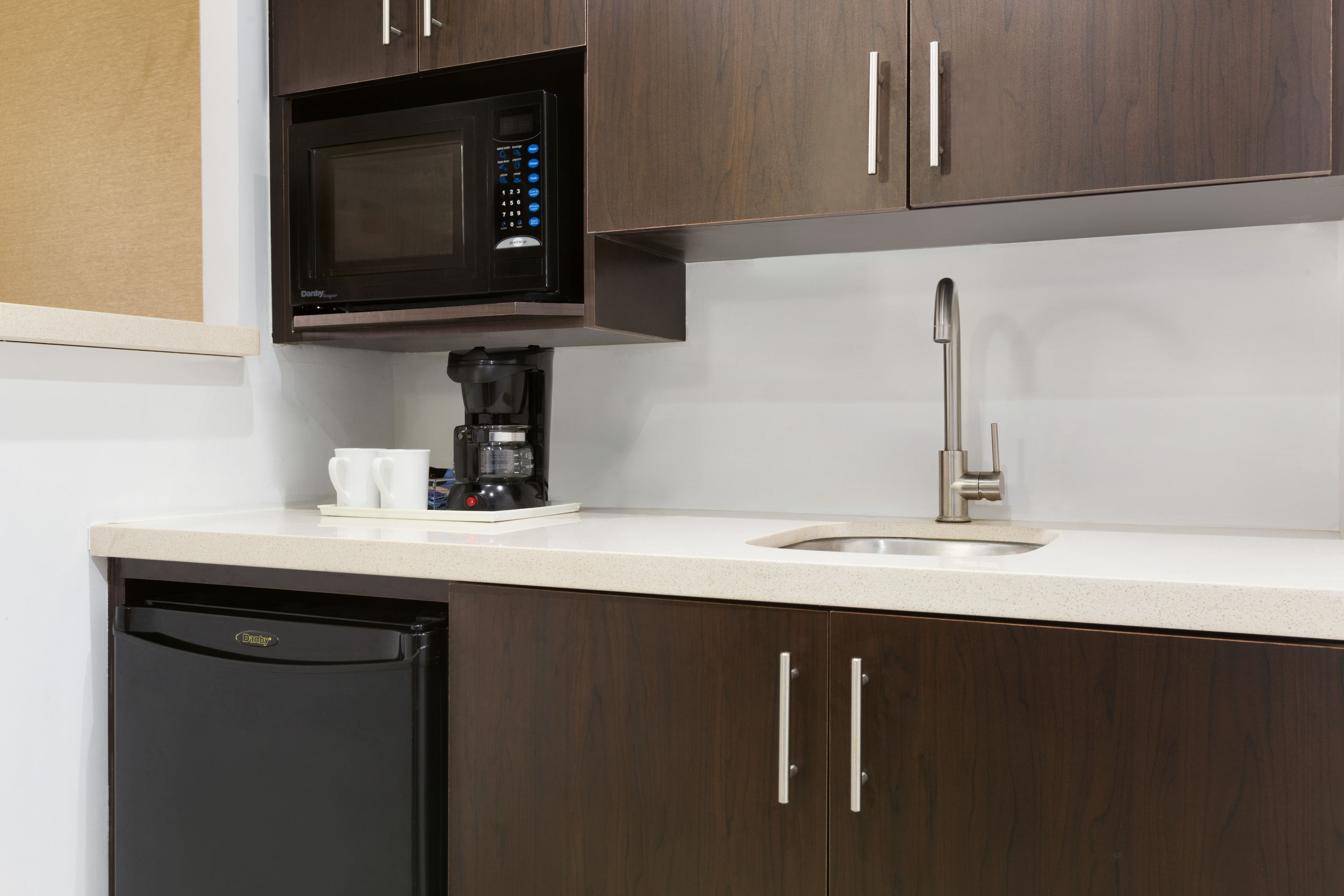 Travelodge by Wyndham Toronto East suite in Toronto, Ontario