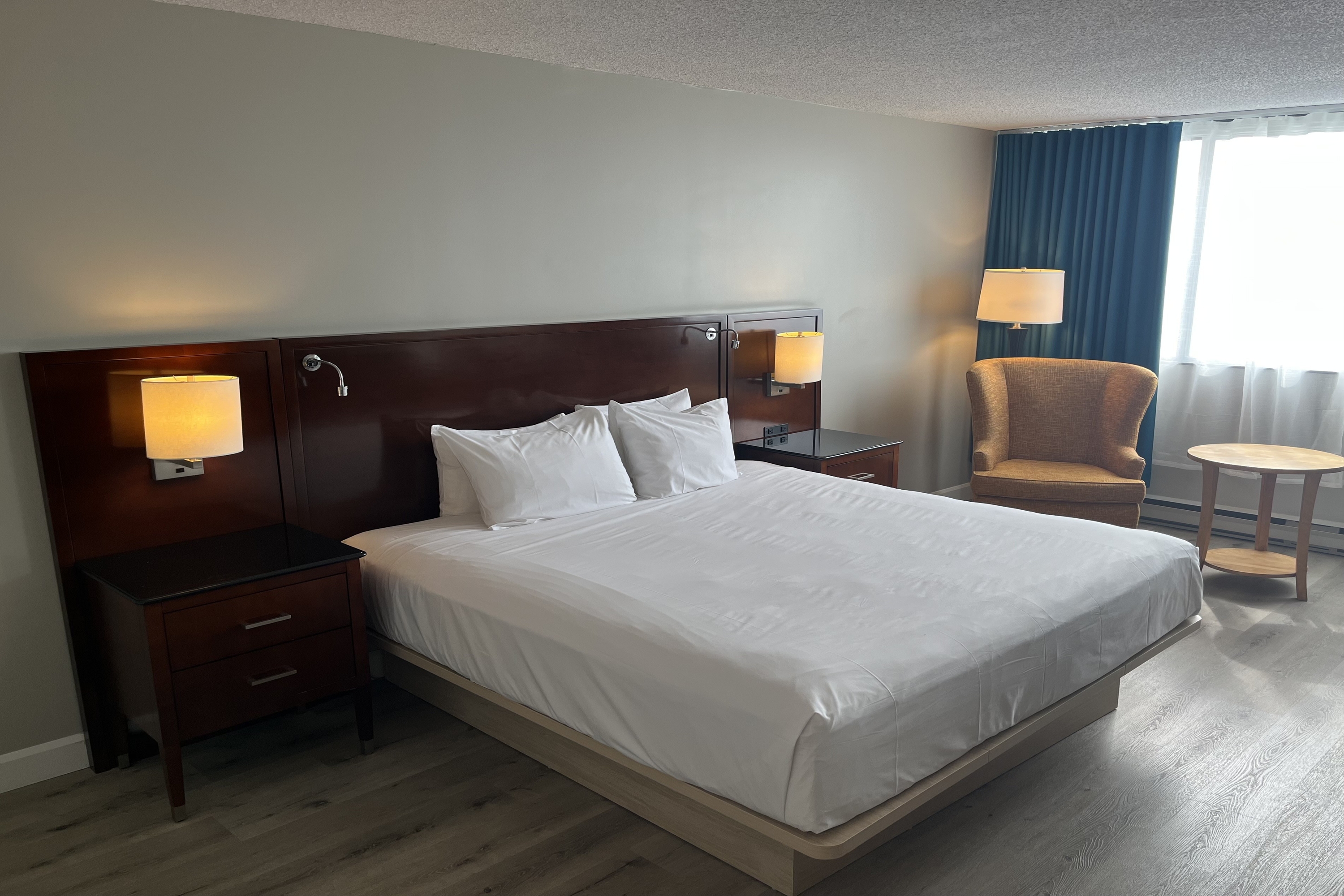 Guest room at the Travelodge by Wyndham Hotel & Convention Centre Quebec City in Quebec City, Quebec