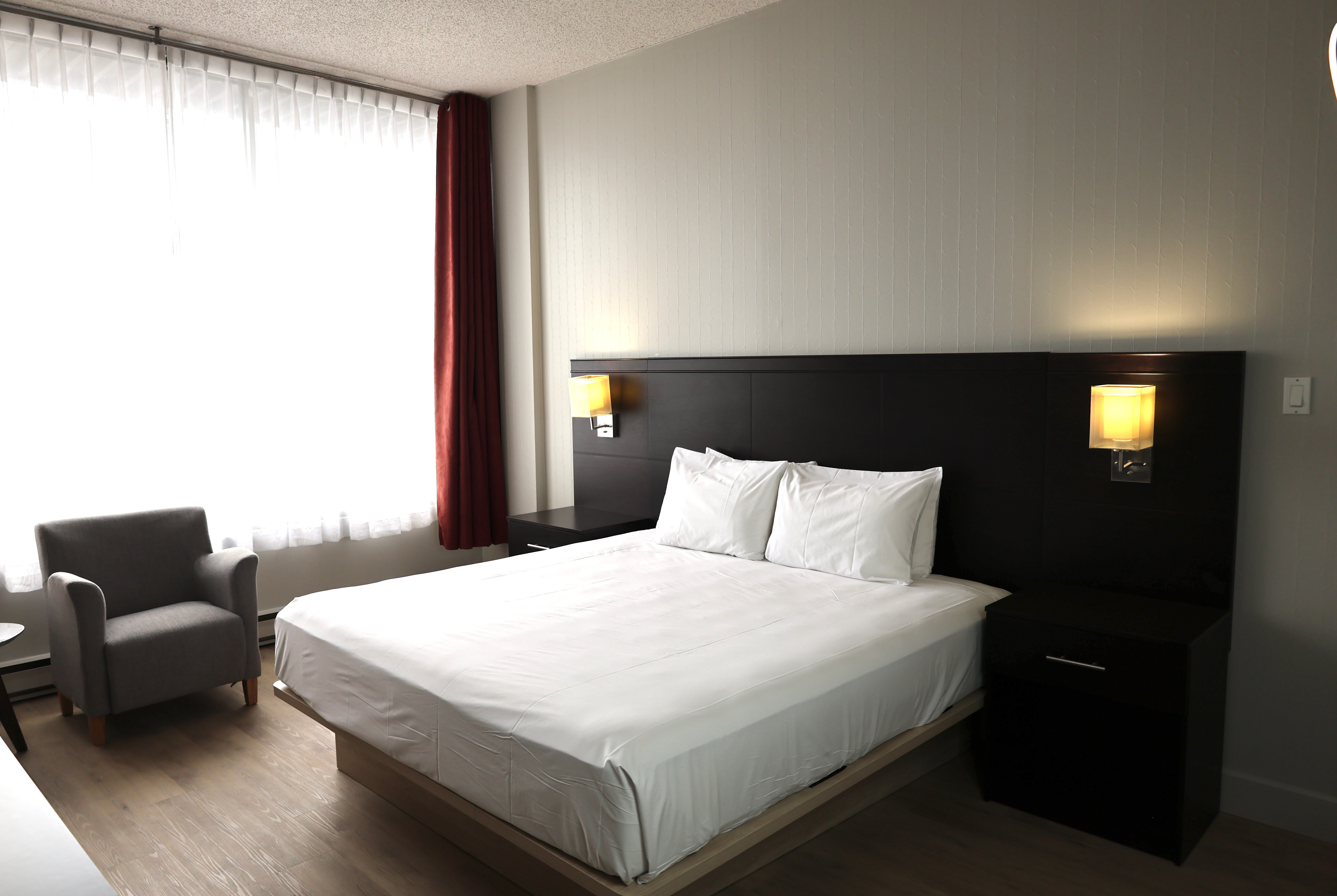 Travelodge by Wyndham Hotel & Convention Centre Quebec City suite in Quebec City, Quebec