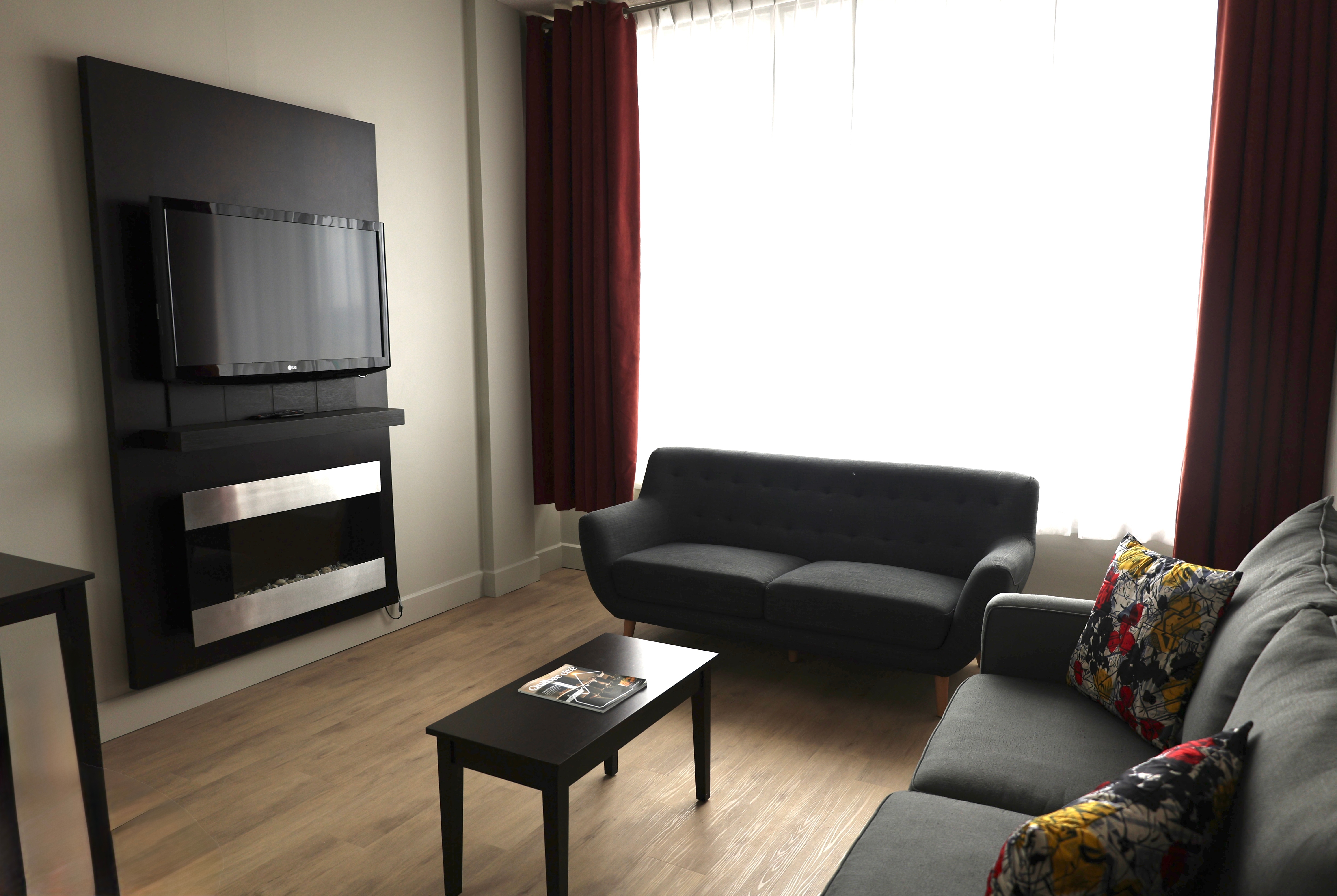 Travelodge by Wyndham Hotel & Convention Centre Quebec City suite in Quebec City, Quebec