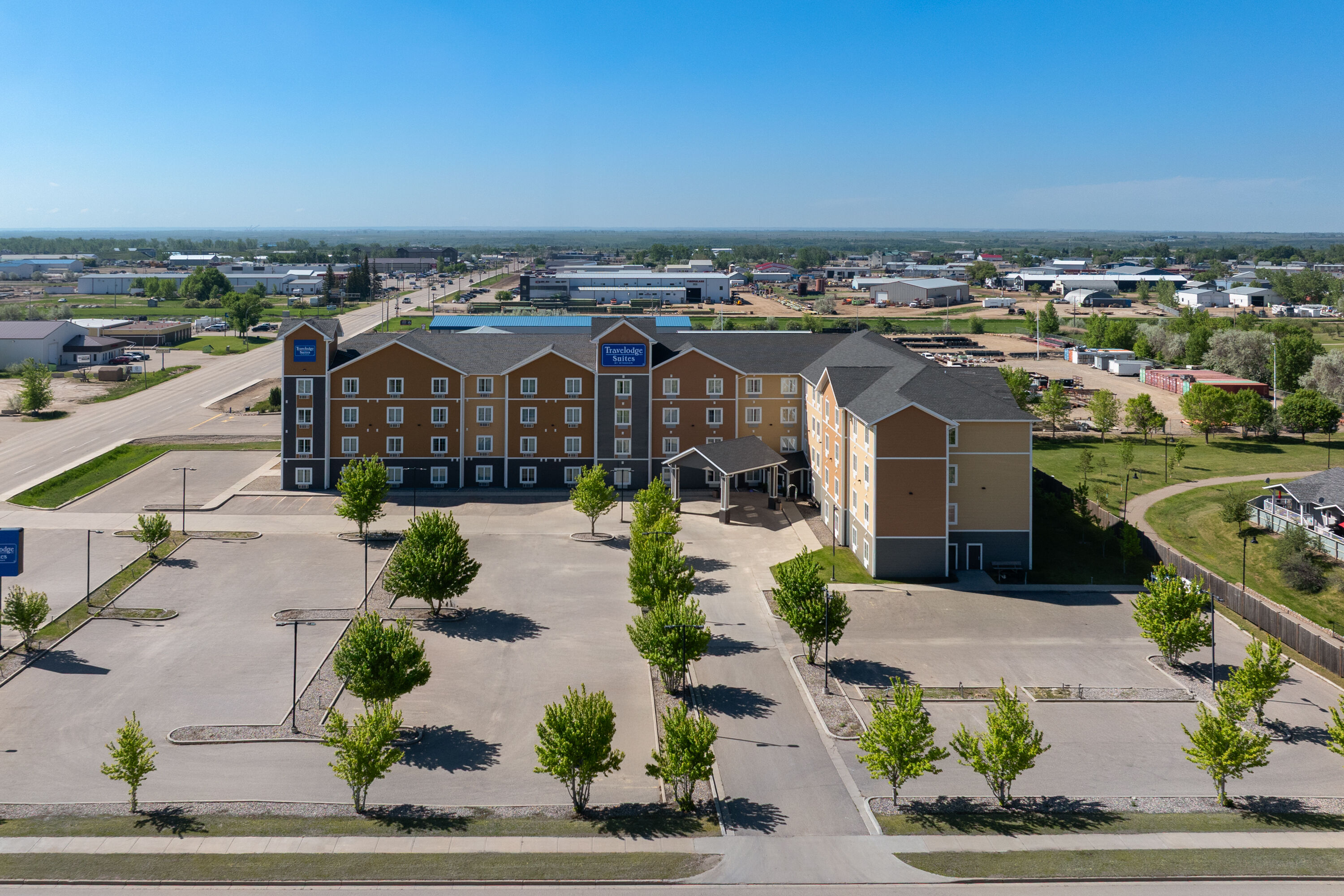 Exterior Day Image of Travelodge Suites by Wyndham Estevan hotel in Estevan, Saskatchewan