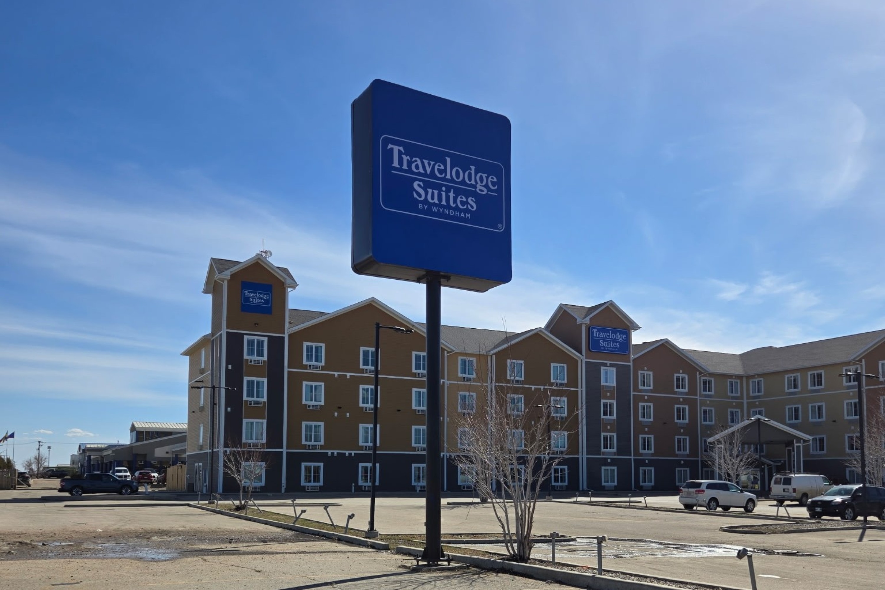 Exterior of Travelodge Suites by Wyndham Estevan hotel in Estevan, Saskatchewan
