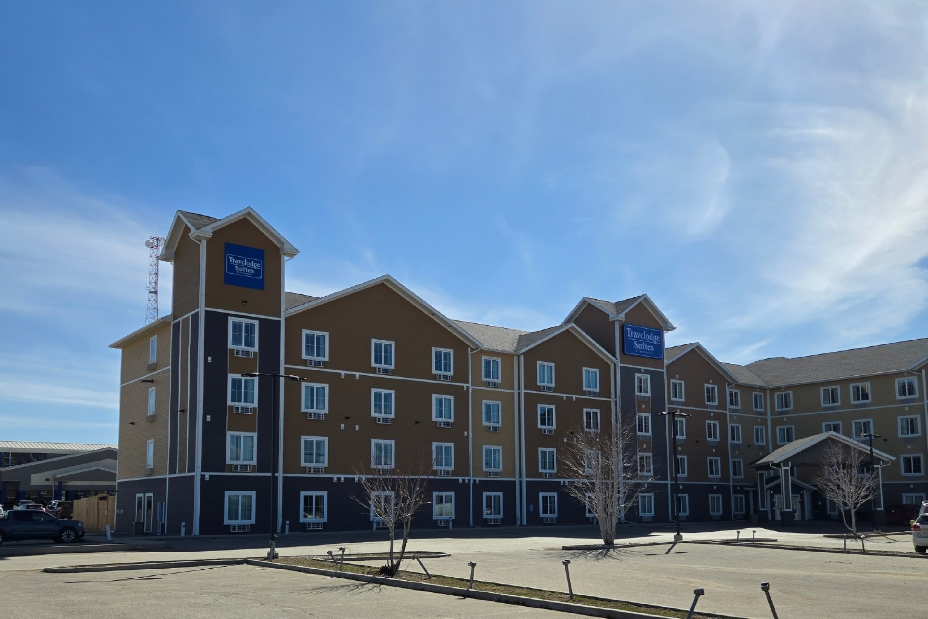 Exterior of Travelodge Suites by Wyndham Estevan hotel in Estevan, Saskatchewan