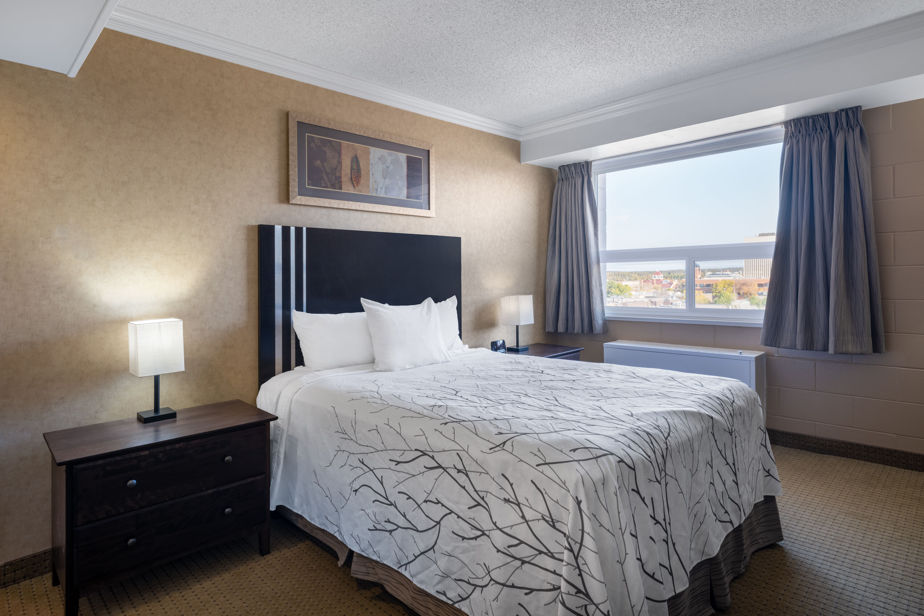 Guest room at the Travelodge by Wyndham Prince Albert in Prince Albert, Saskatchewan