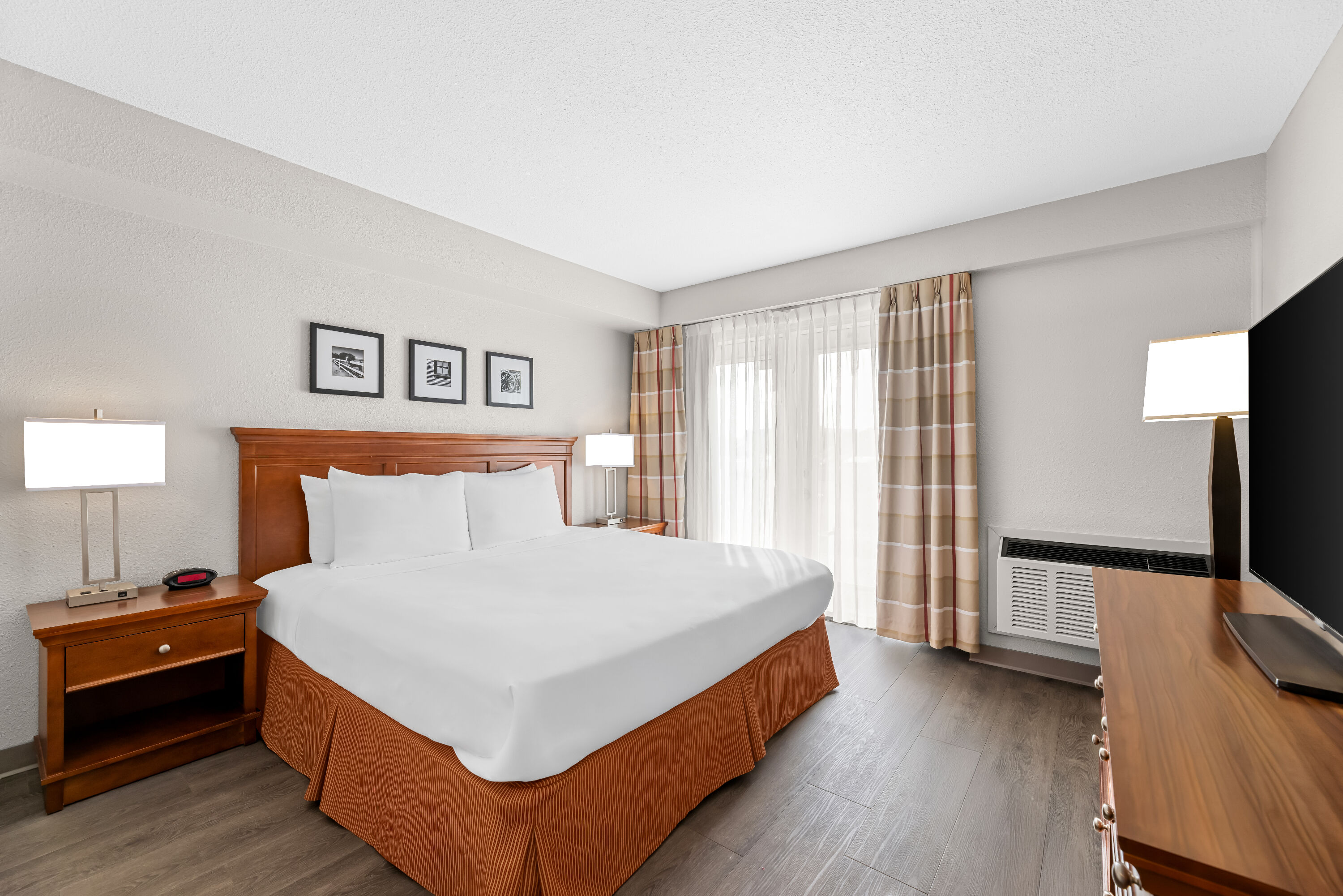 Travelodge Suites by Wyndham Regina / Eastgate Bay suite in Regina, Saskatchewan
