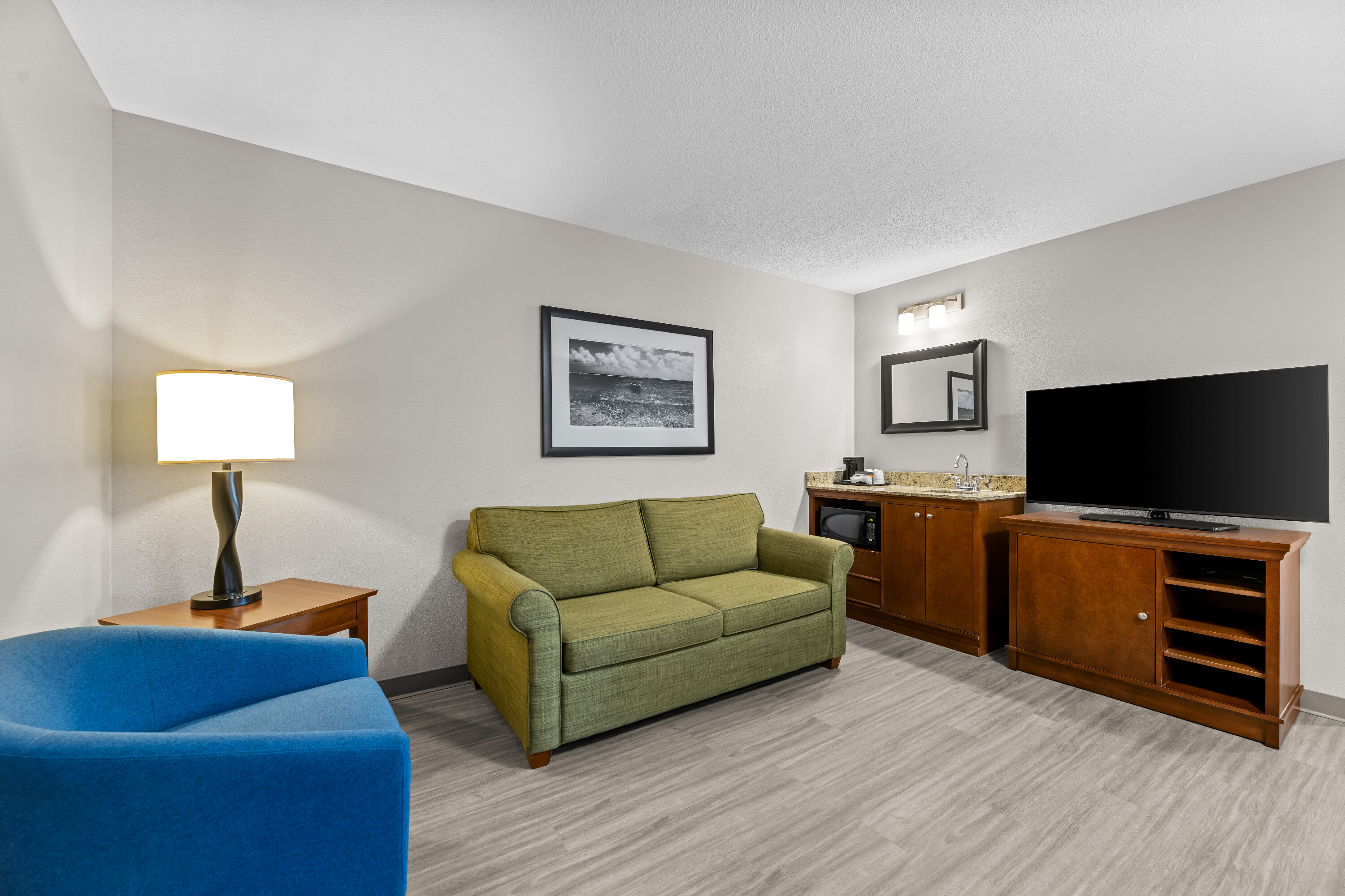 Travelodge Suites by Wyndham Regina / Eastgate Bay suite in Regina, Saskatchewan
