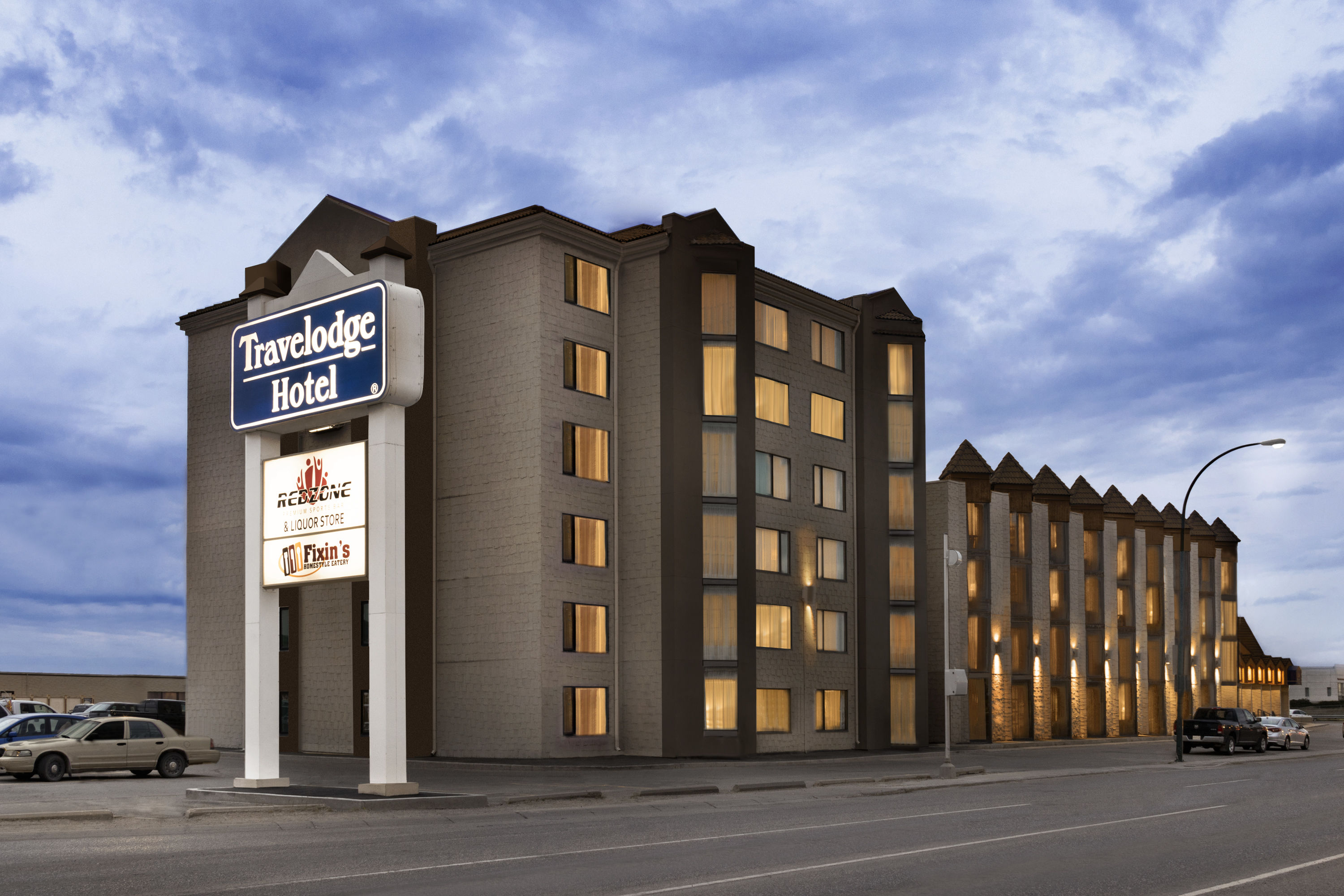 Exterior of Travelodge Hotel by Wyndham Saskatoon hotel in Saskatoon, Saskatchewan