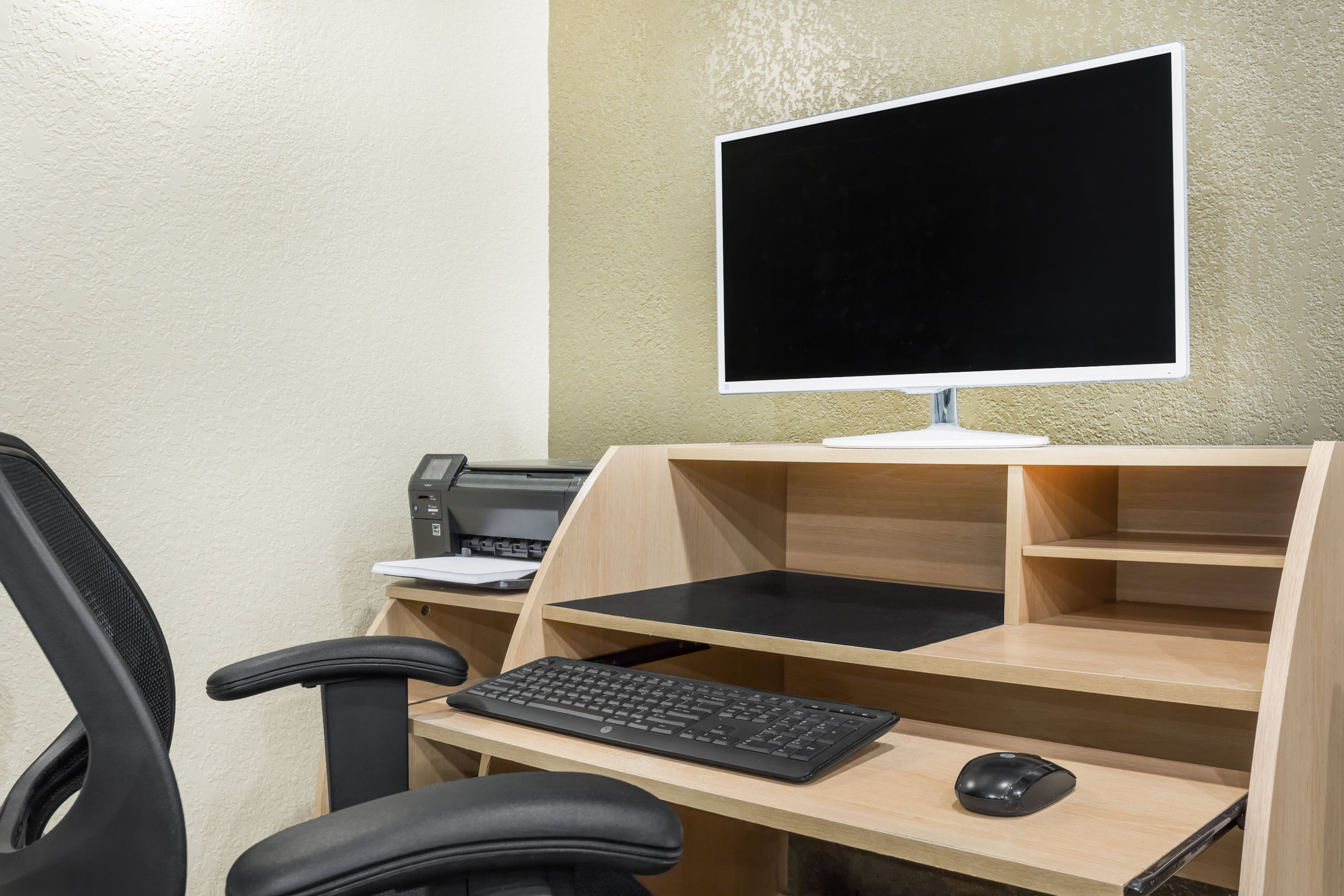 Travelodge by Wyndham Juneau business center in Juneau, Alaska