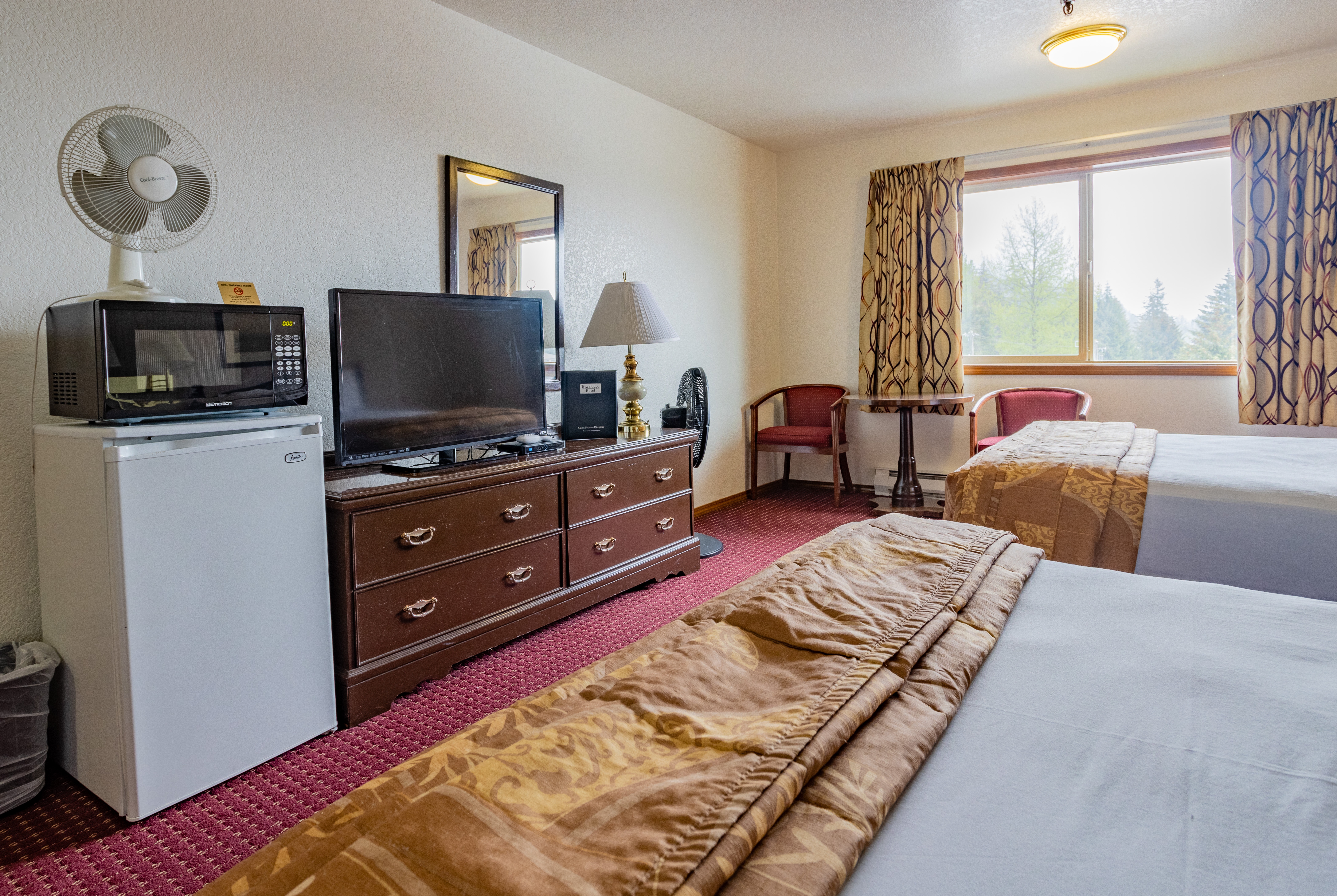 Guest room at the Travelodge by Wyndham Juneau in Juneau, Alaska