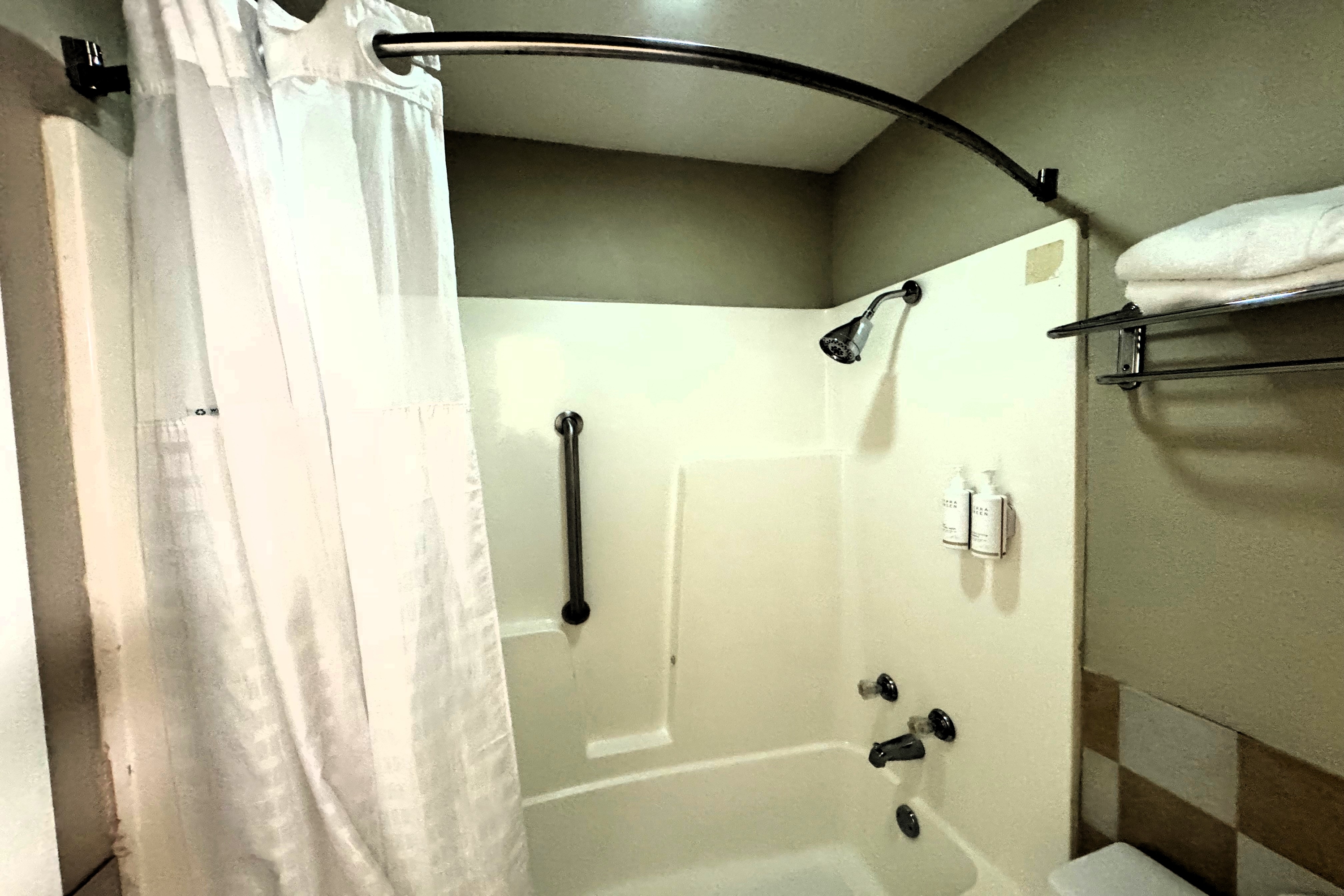 Guest room at the Travelodge by Wyndham Thomasville AL in Thomasville, Alabama