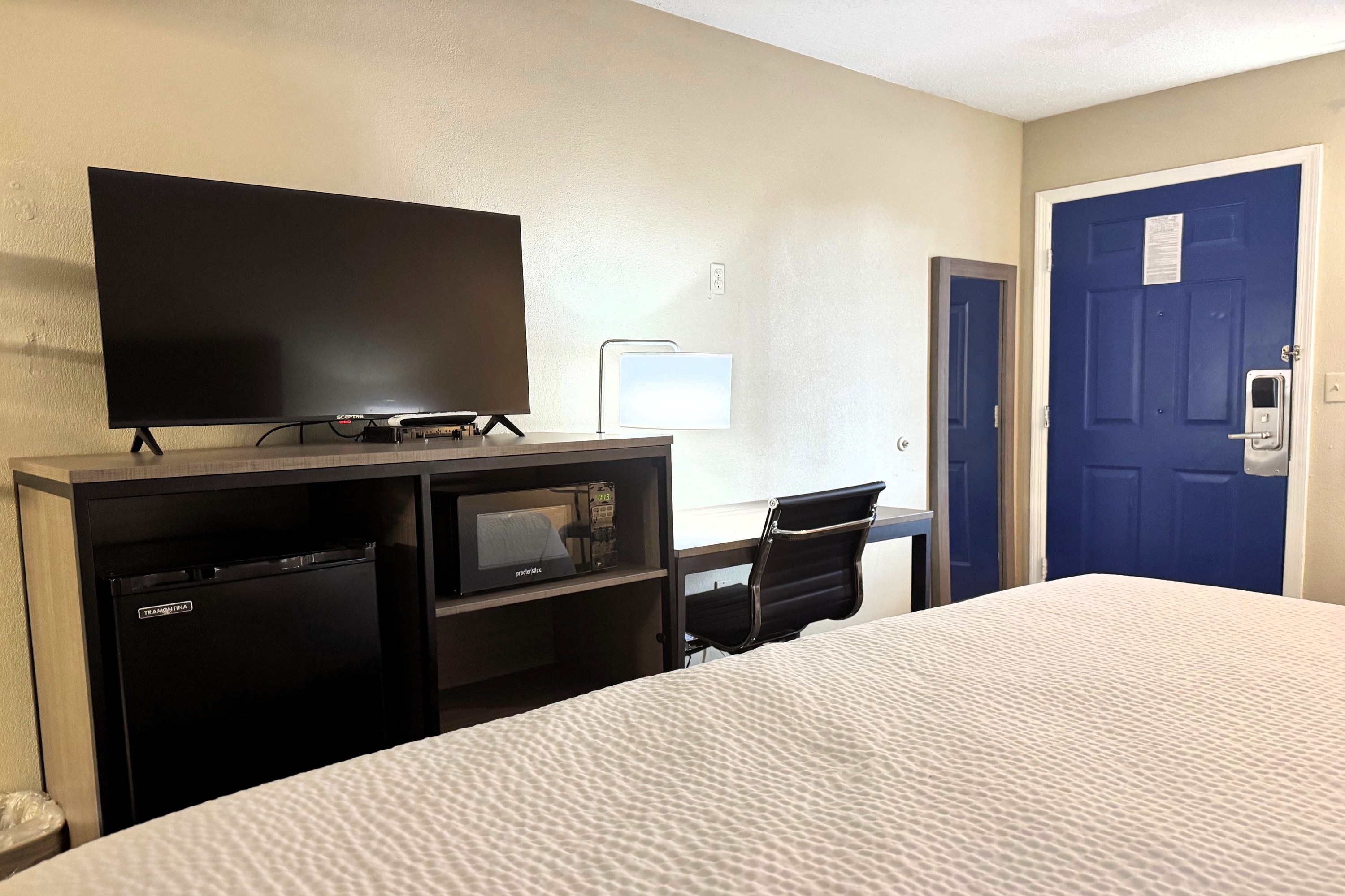 Guest room at the Travelodge by Wyndham Thomasville AL in Thomasville, Alabama