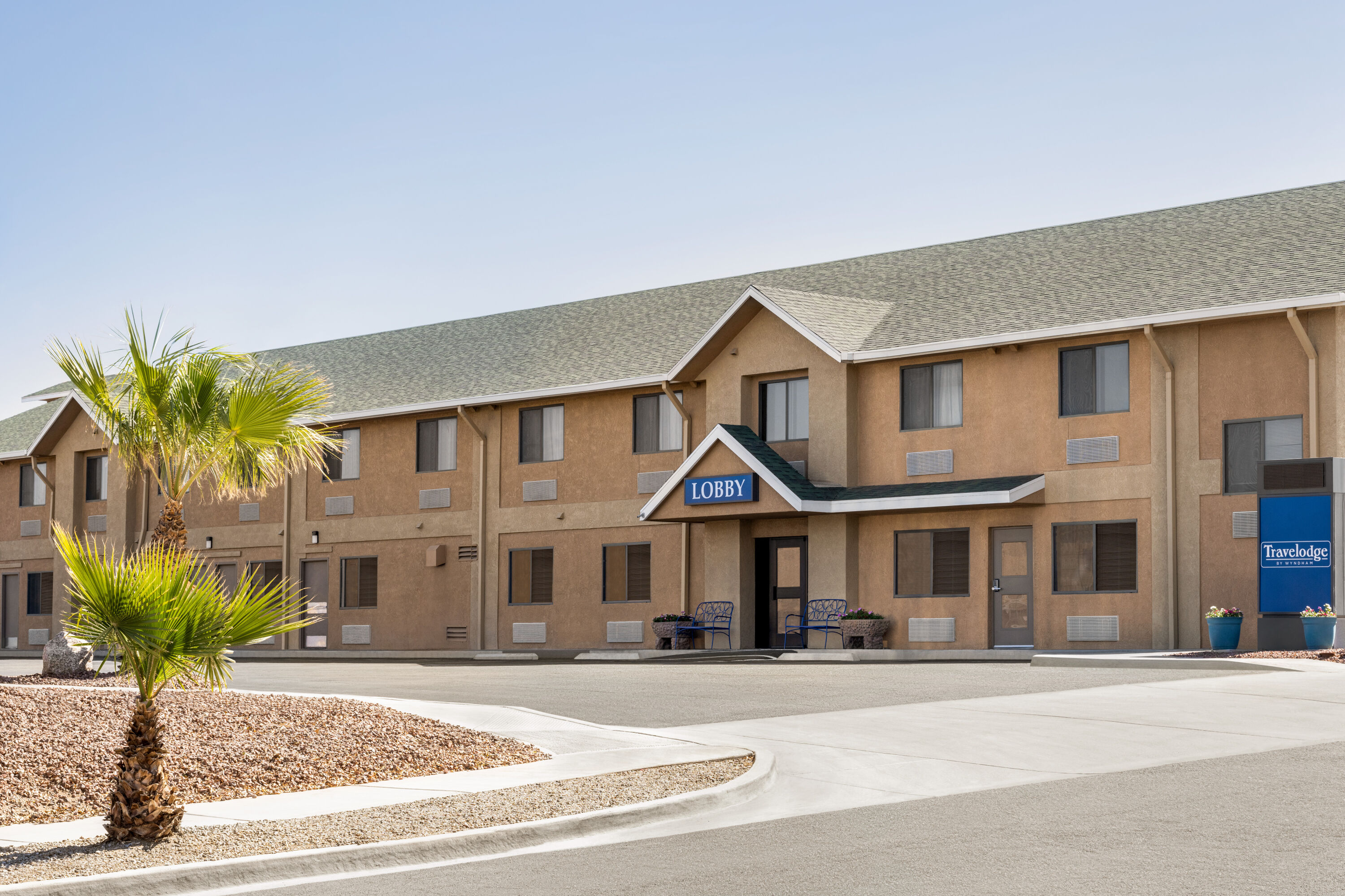 Exterior of Travelodge by Wyndham Yuma hotel in Yuma, Arizona