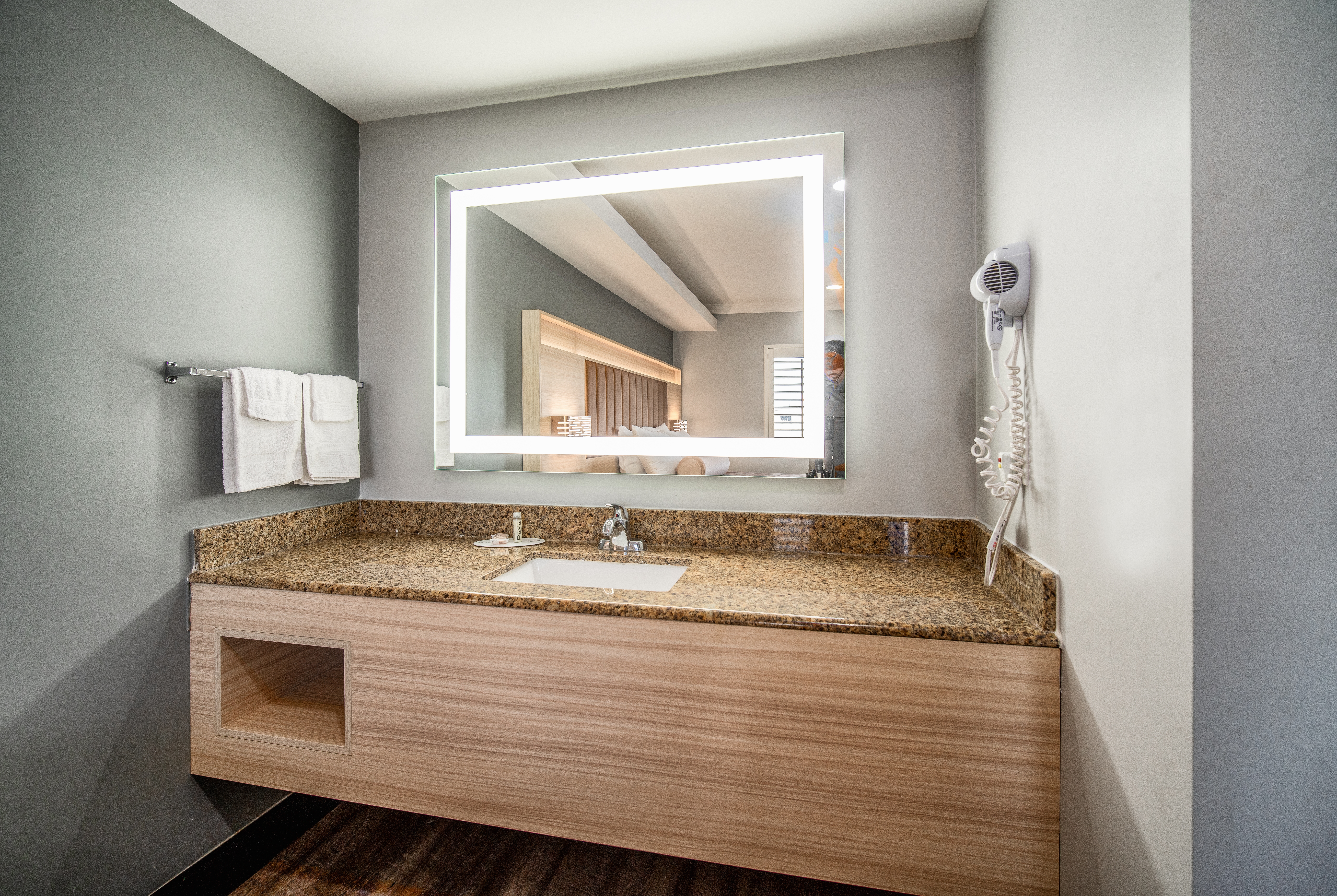 Guest room bath at the Travelodge Inn & Suites by Wyndham Bell Los Angeles Area in Bell, California