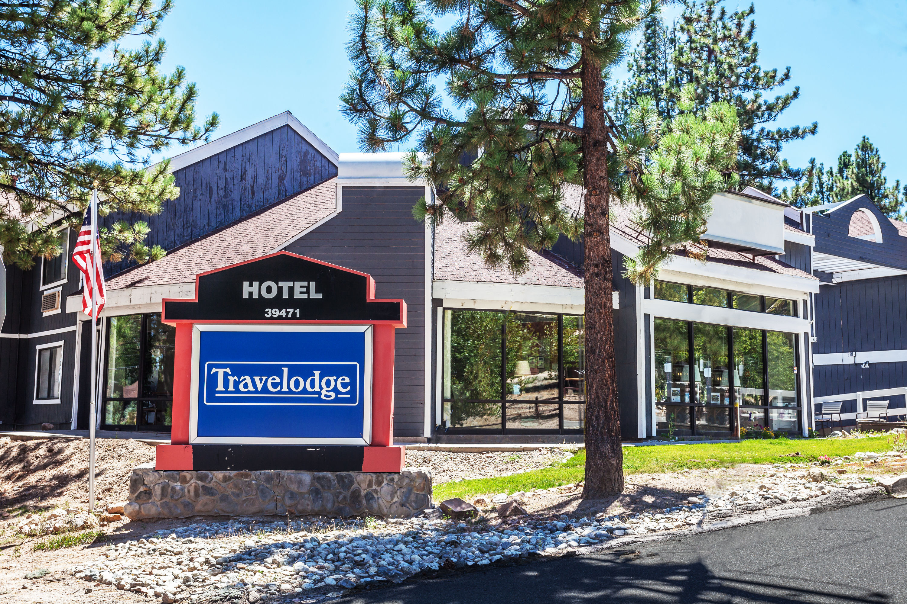Travelodge By Wyndham Big Bear Lake Ca Big Bear Lake Ca