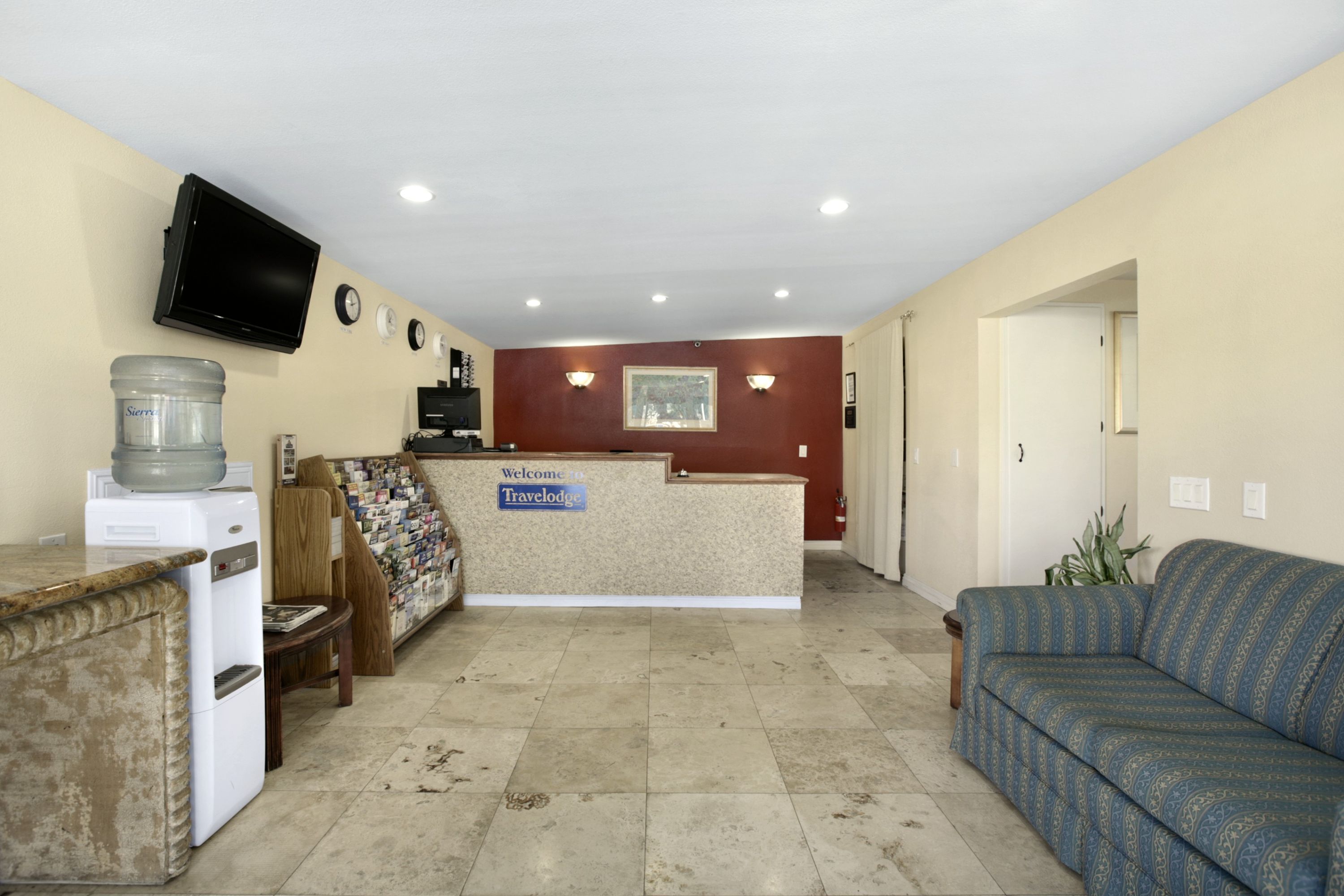 Travelodge By Wyndham Cathedral City Cathedral City Ca