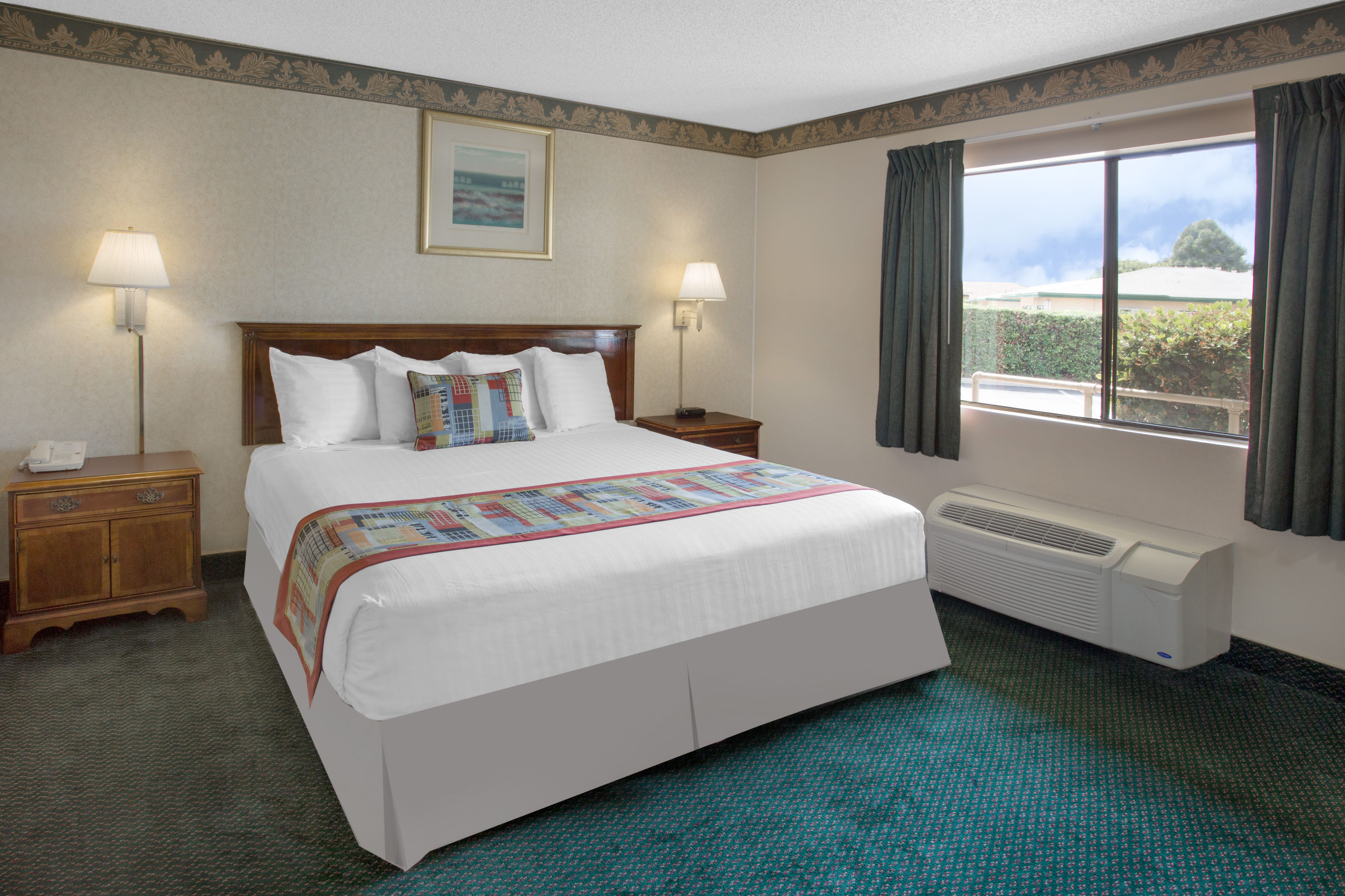 Travelodge By Wyndham Costa Mesa Newport Beach Hacienda