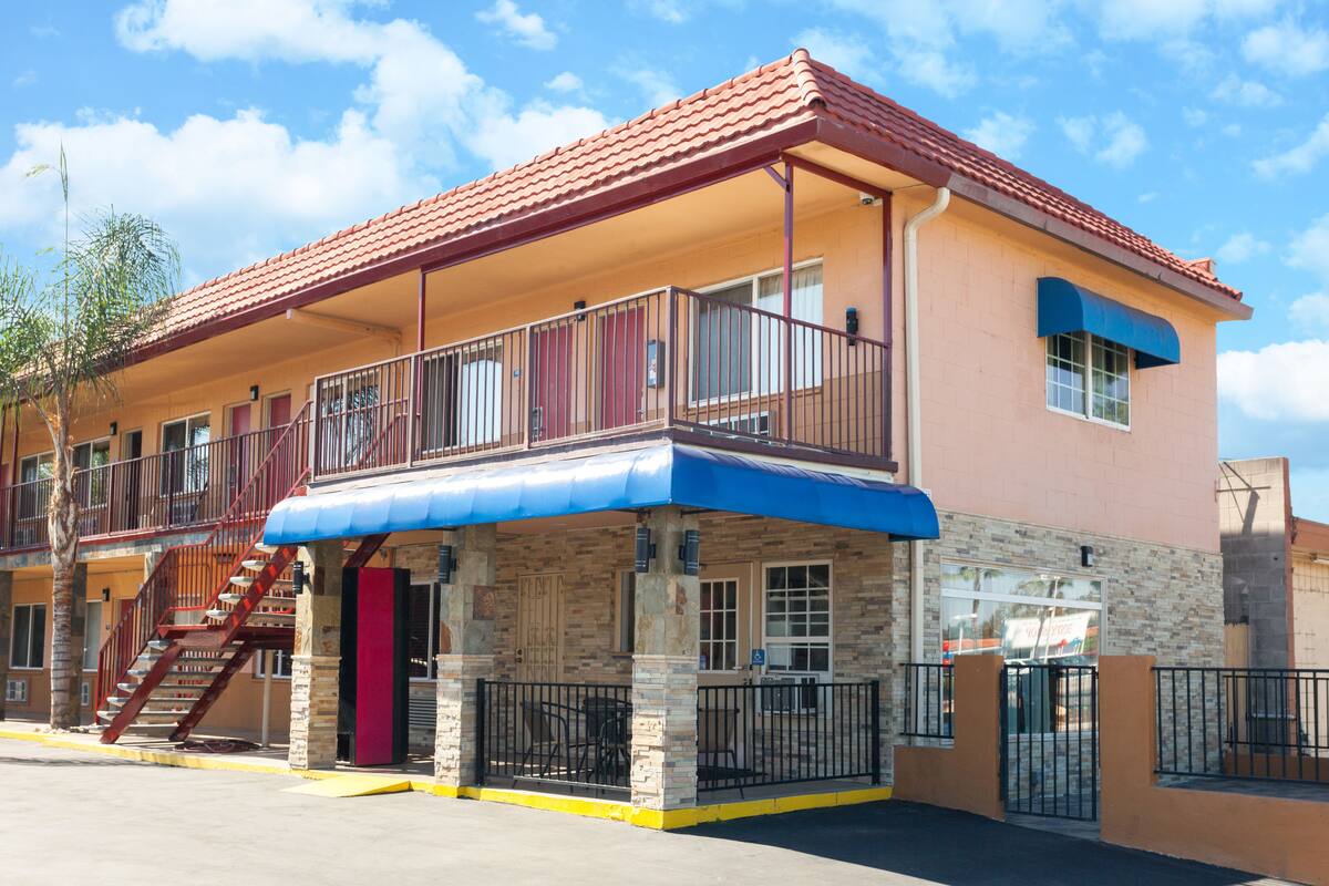 Travelodge By Wyndham El Cajon Hotels Ca 92020 Travelodge By Wyndham El Cajon