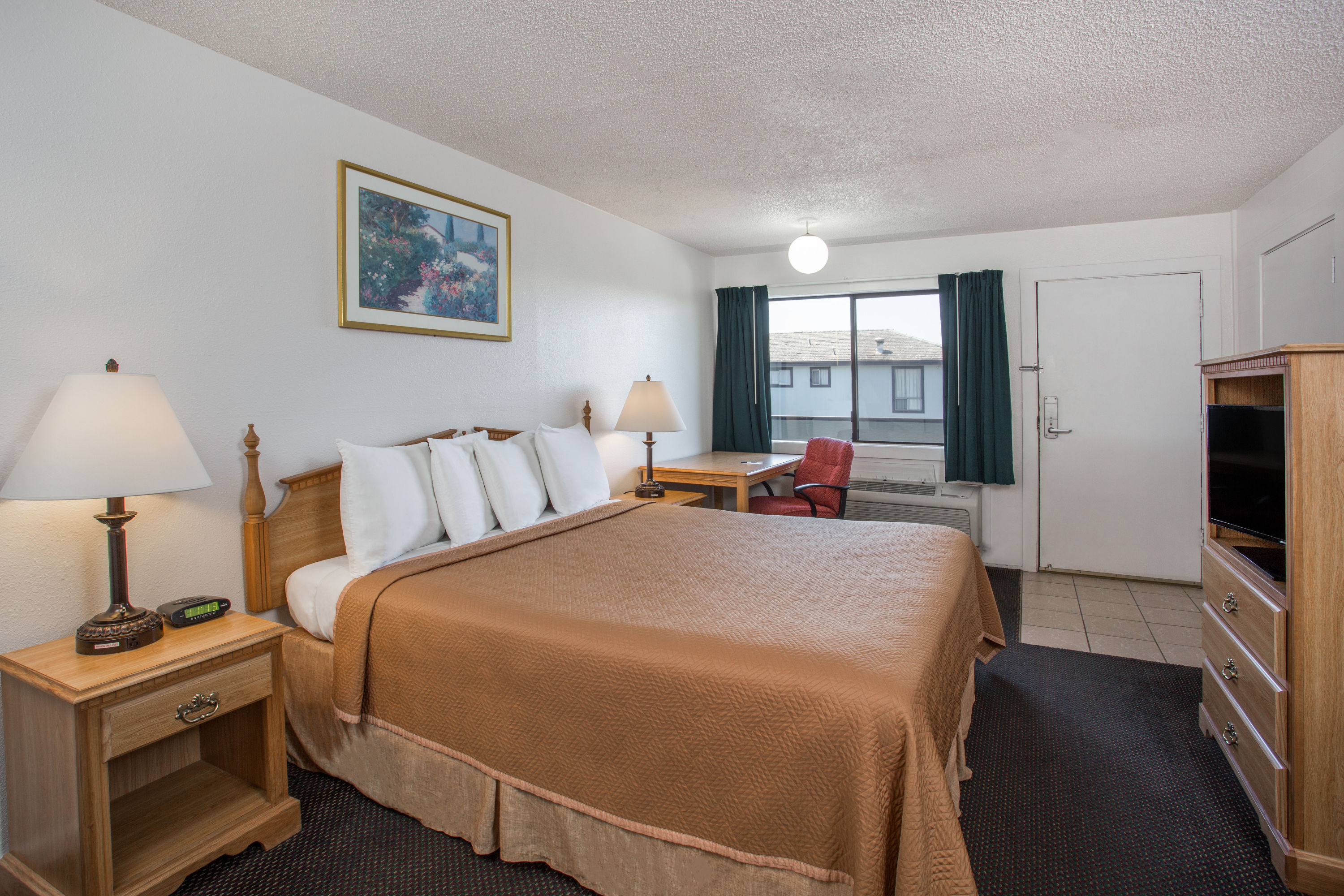 Travelodge By Wyndham Fort Bragg Fort Bragg Ca Hotels