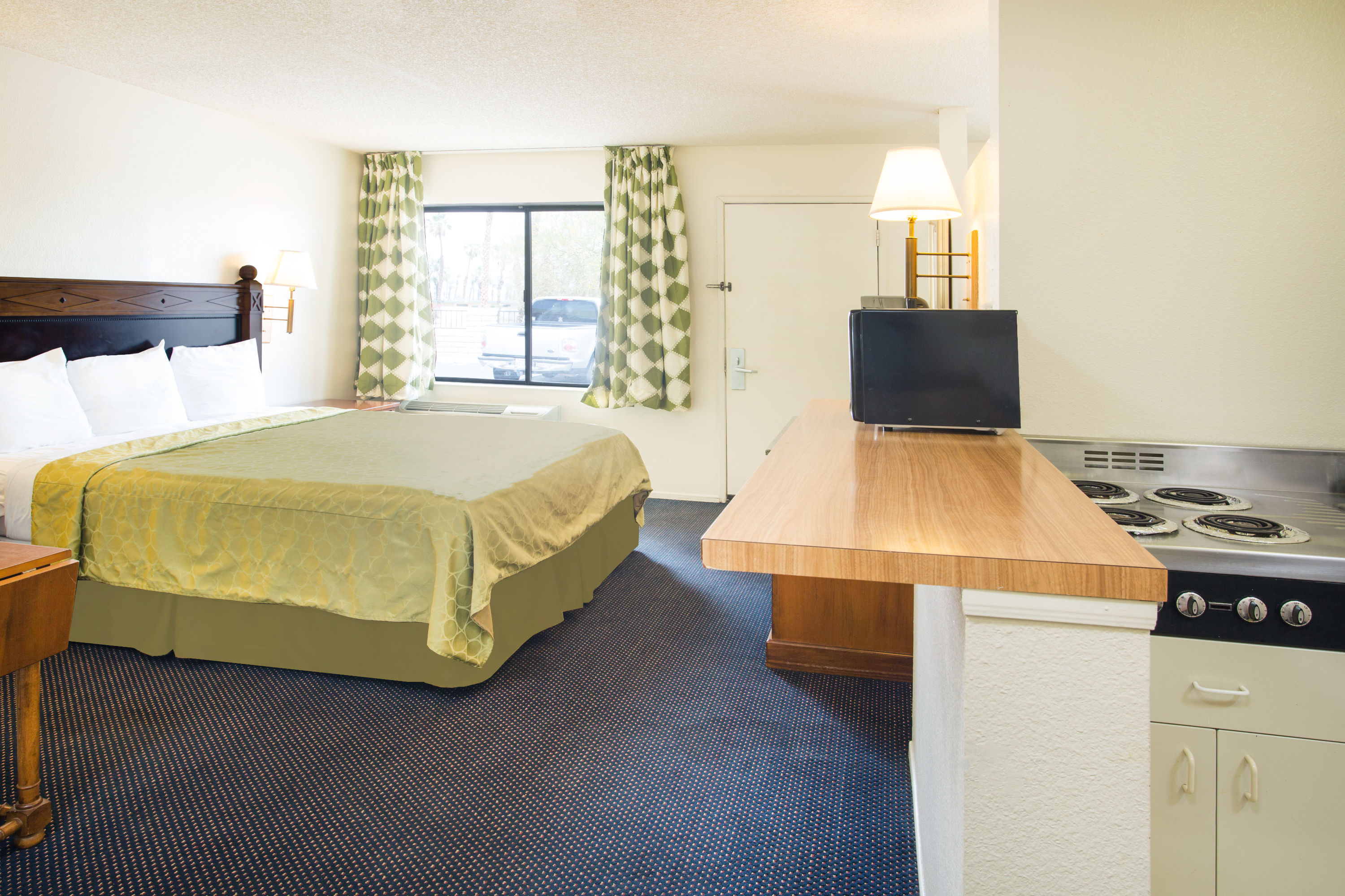 Travelodge by Wyndham Indio suite in Indio, California