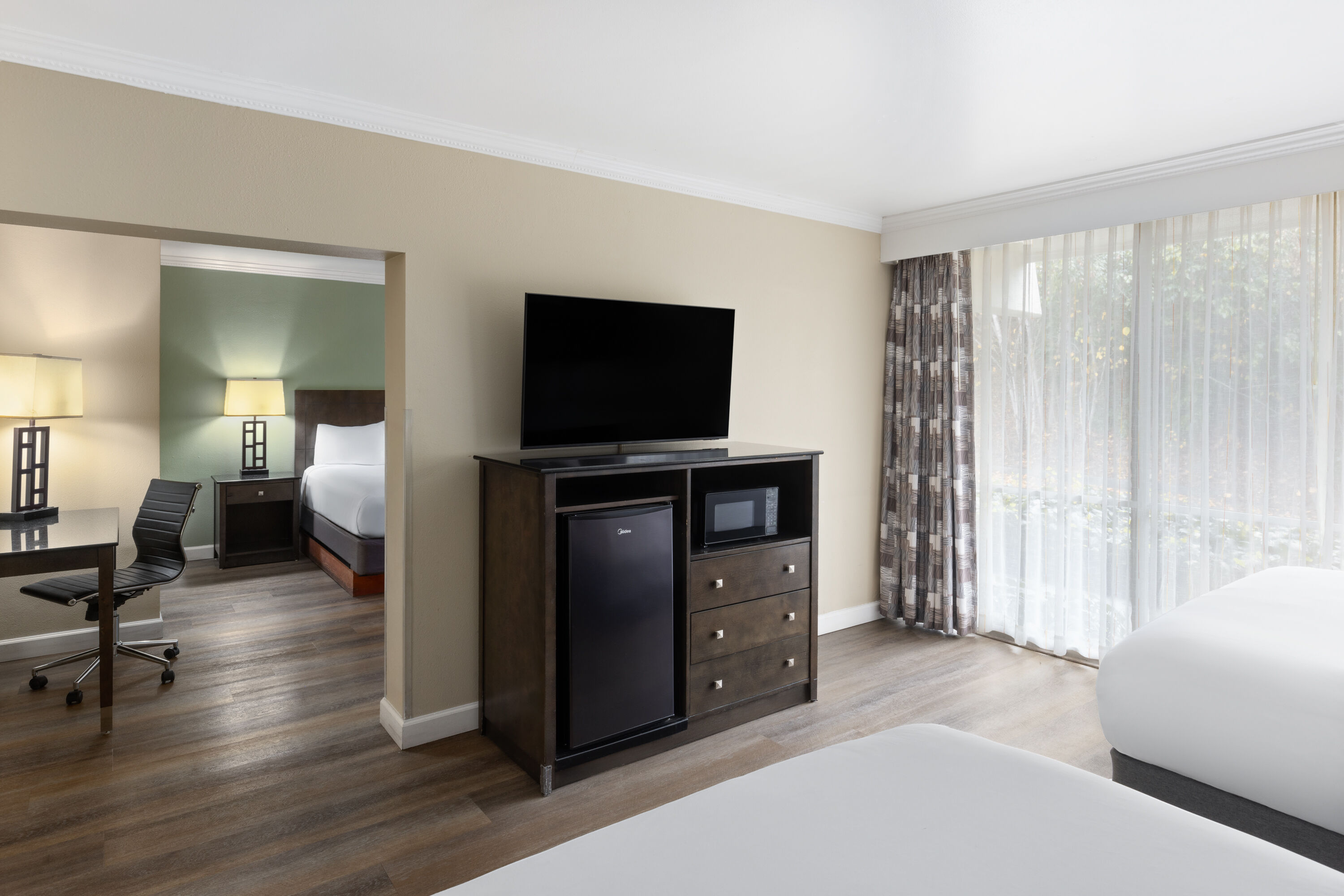Travelodge by Wyndham Monterey Bay suite in Monterey, California
