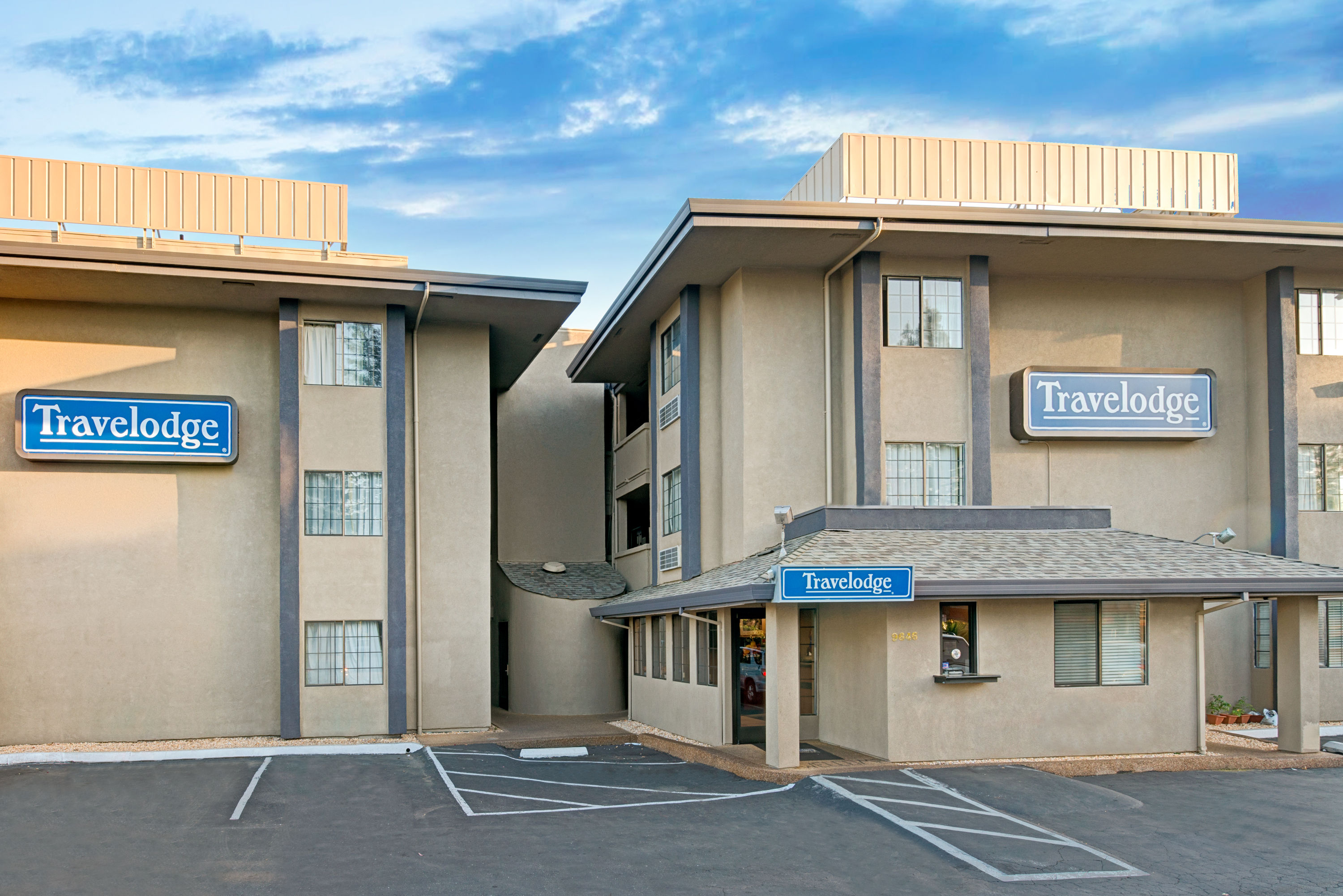 Exterior of Travelodge by Wyndham Sacramento / Rancho Cordova hotel in Sacramento, California