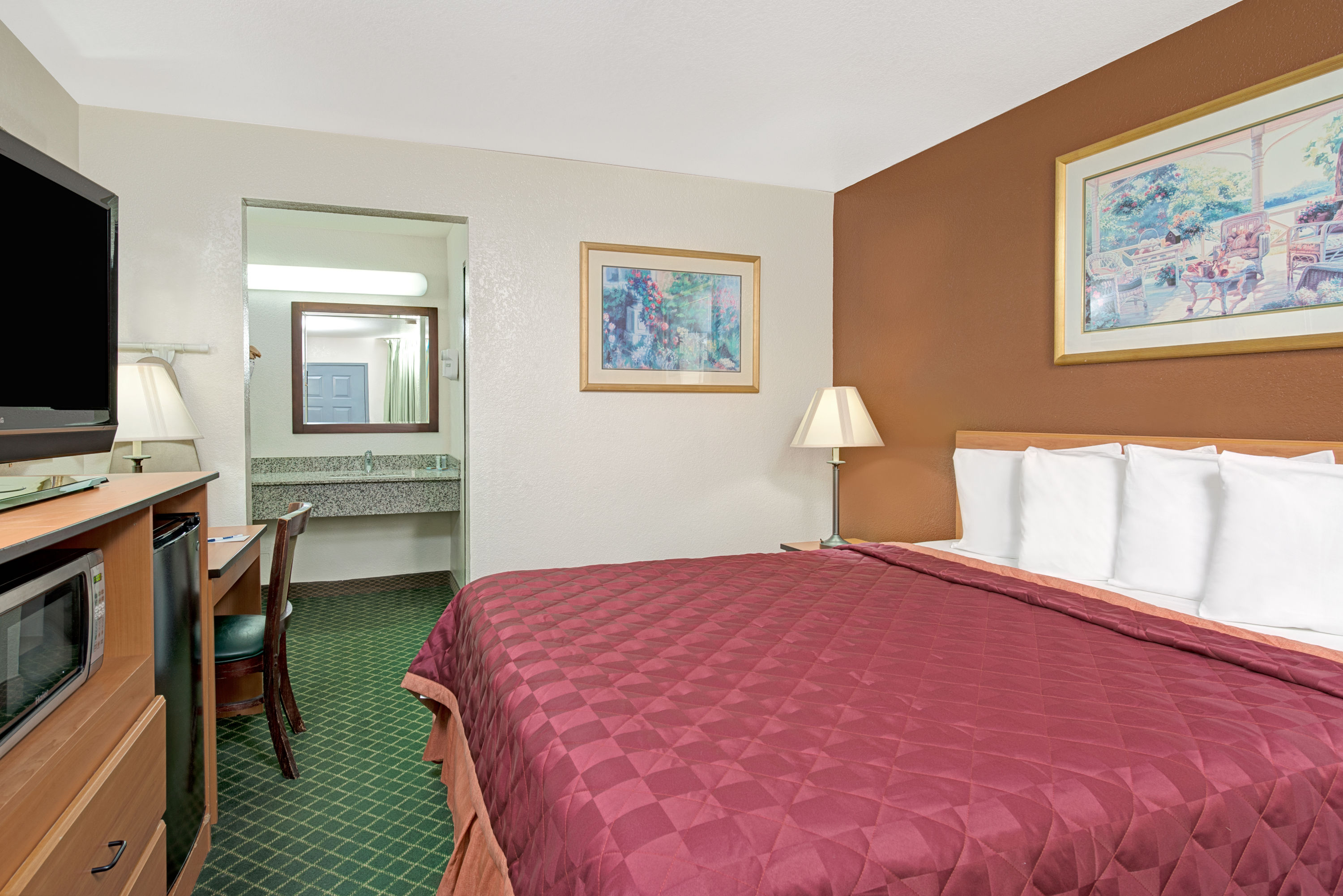 Guest room at the Travelodge by Wyndham Sacramento / Rancho Cordova in Sacramento, California