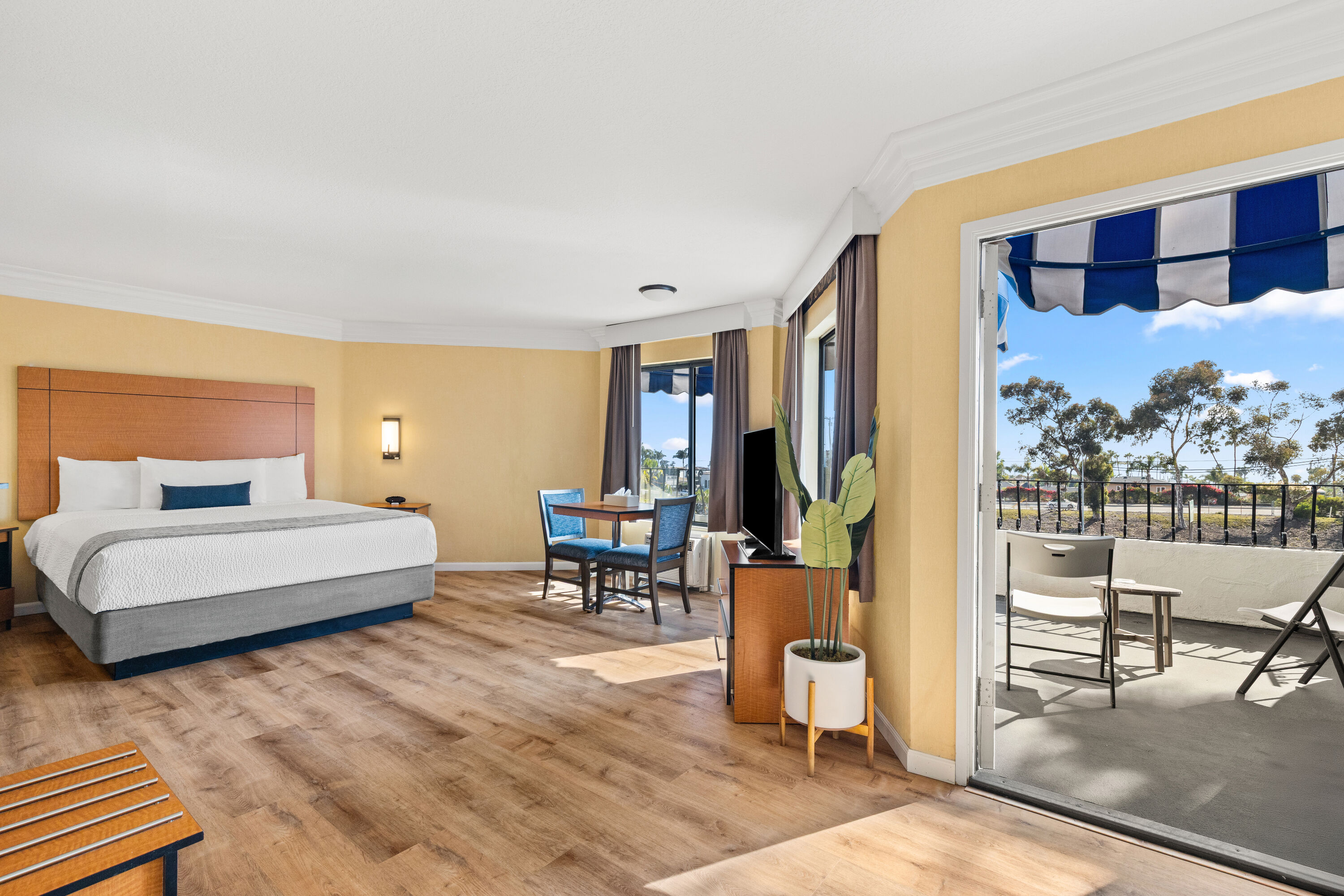 Travelodge by Wyndham San Clemente Beach suite in San Clemente, California